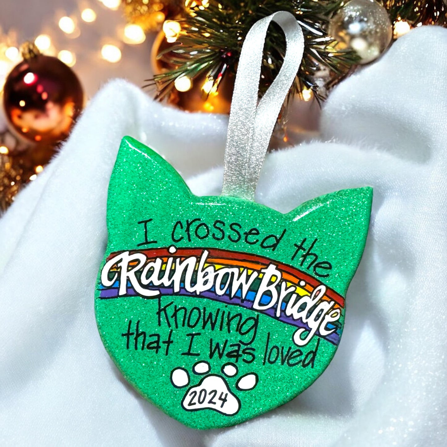 Purr-fect Tribute: Rainbow Bridge Cat Ornament