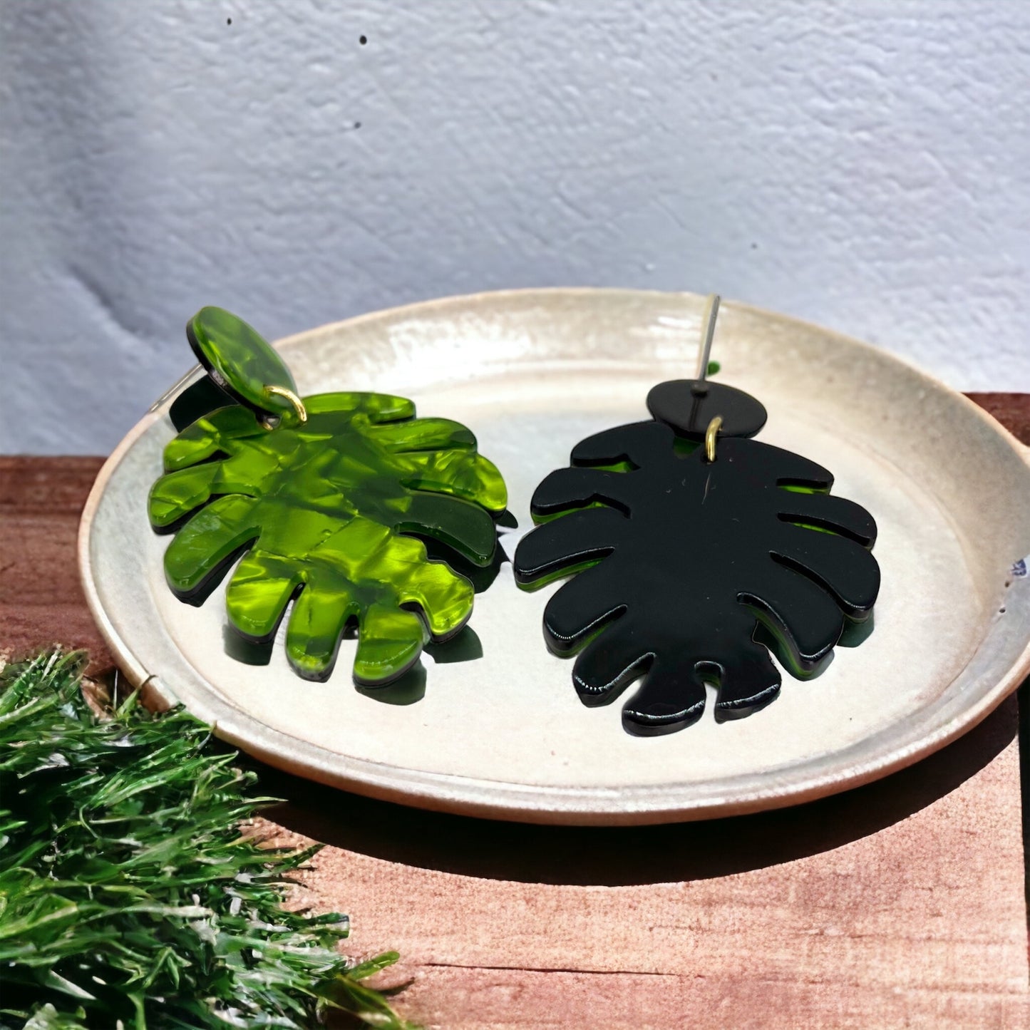 Green Plant Earrings - Embrace Botanical Elegance! 🌿 - Rhythms of Grace Creative