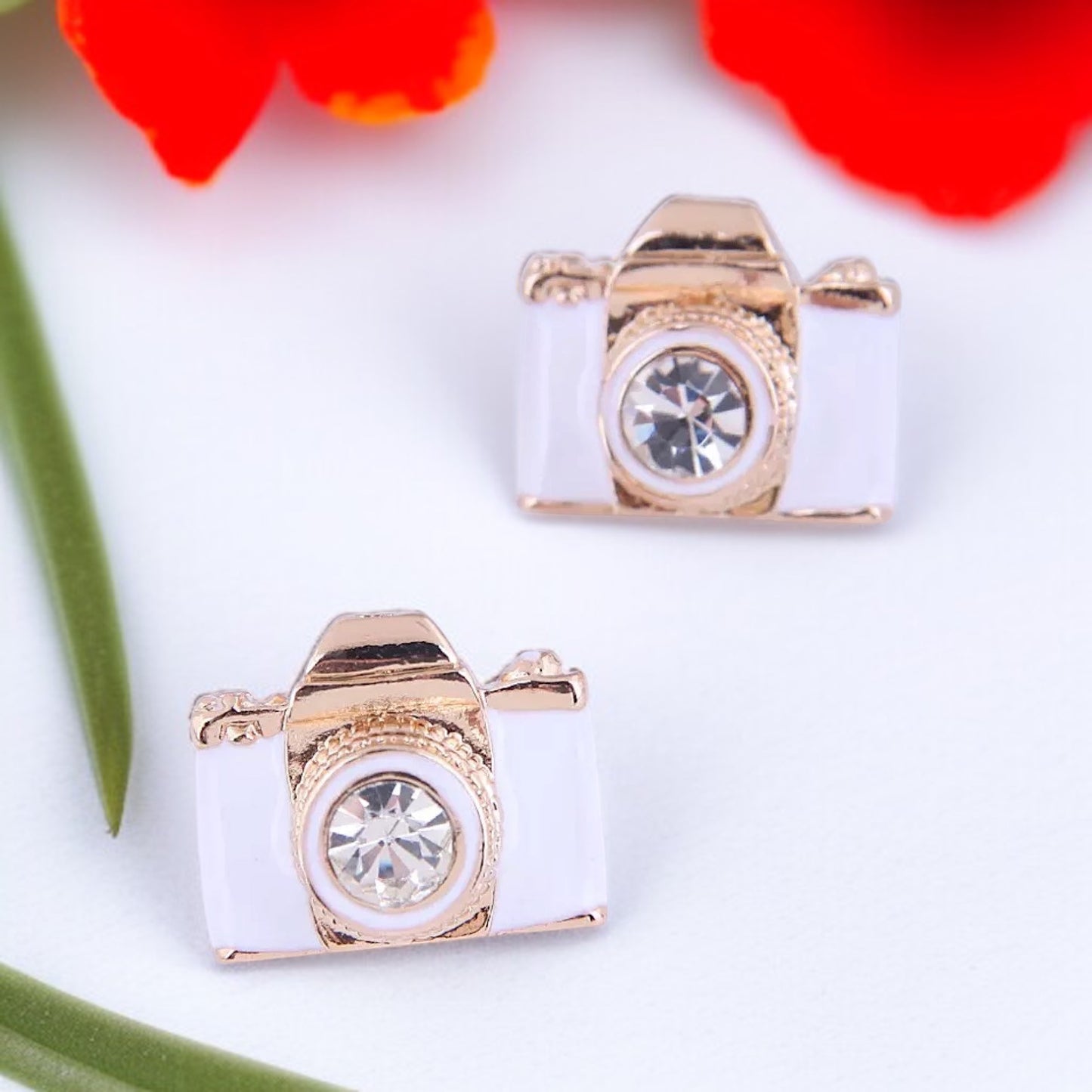 Snap Chic: Dazzling Camera Rhinestone Stud Earrings in White, Pink & Blue!