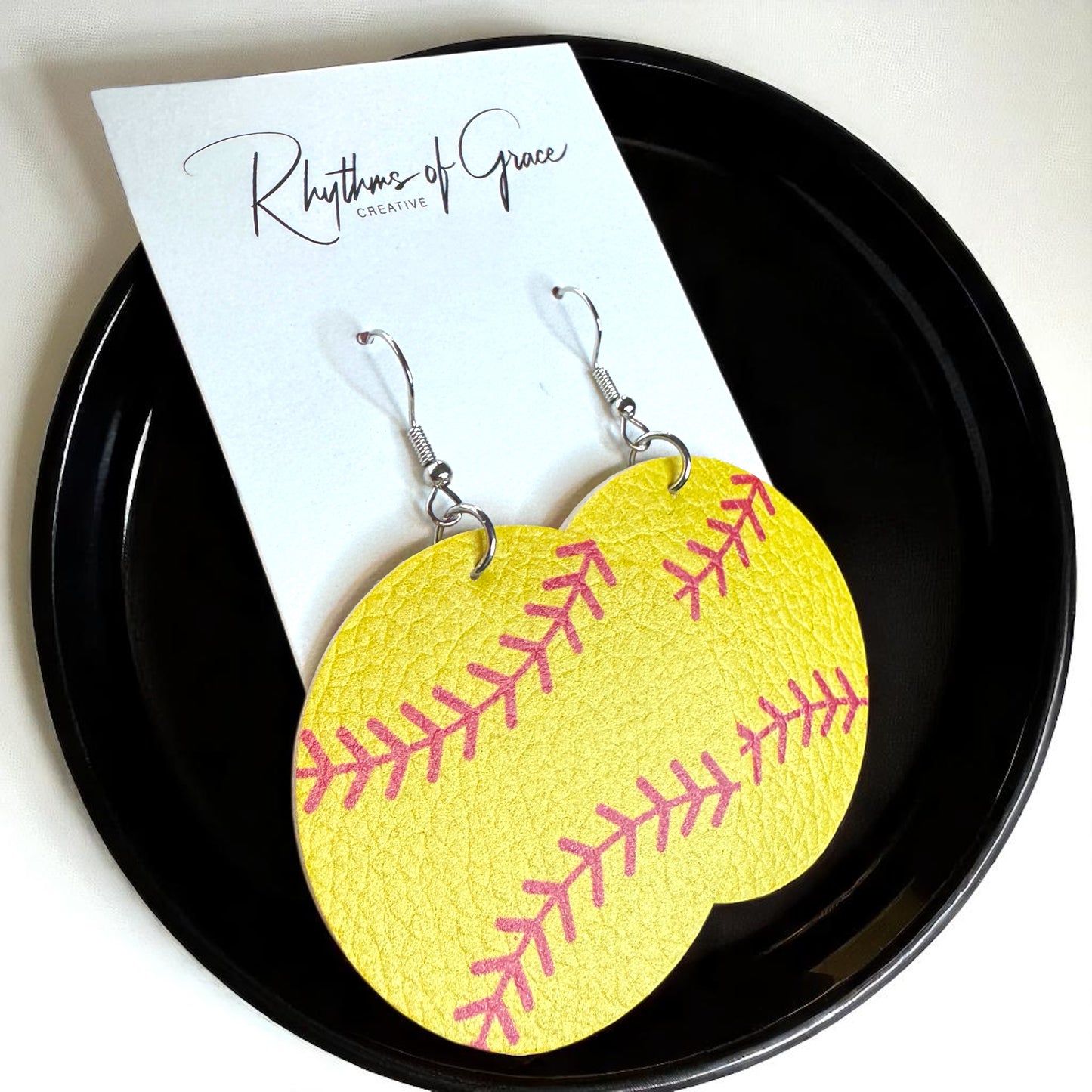 Catch the Game-Changer Softball Earrings! 🥎