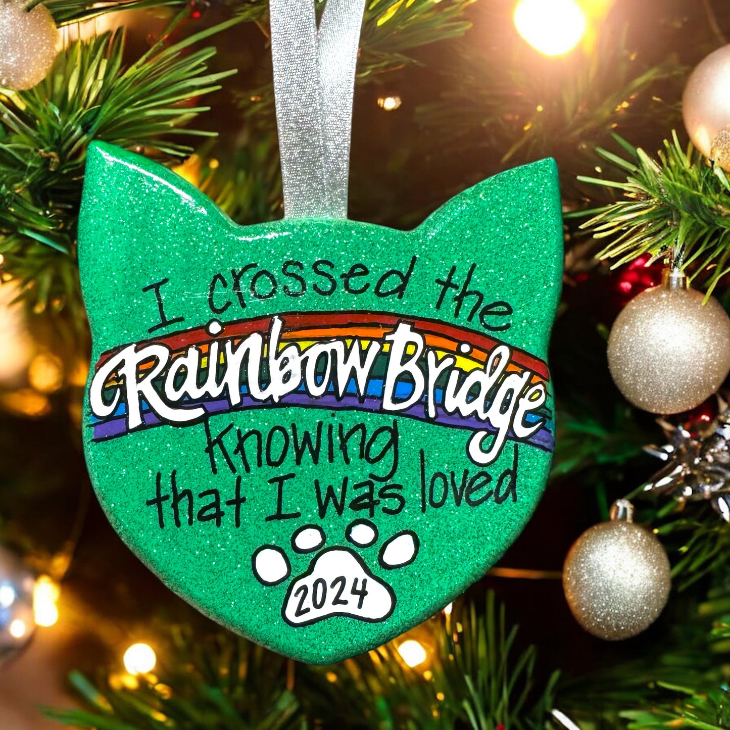 Purr-fect Tribute: Rainbow Bridge Cat Ornament
