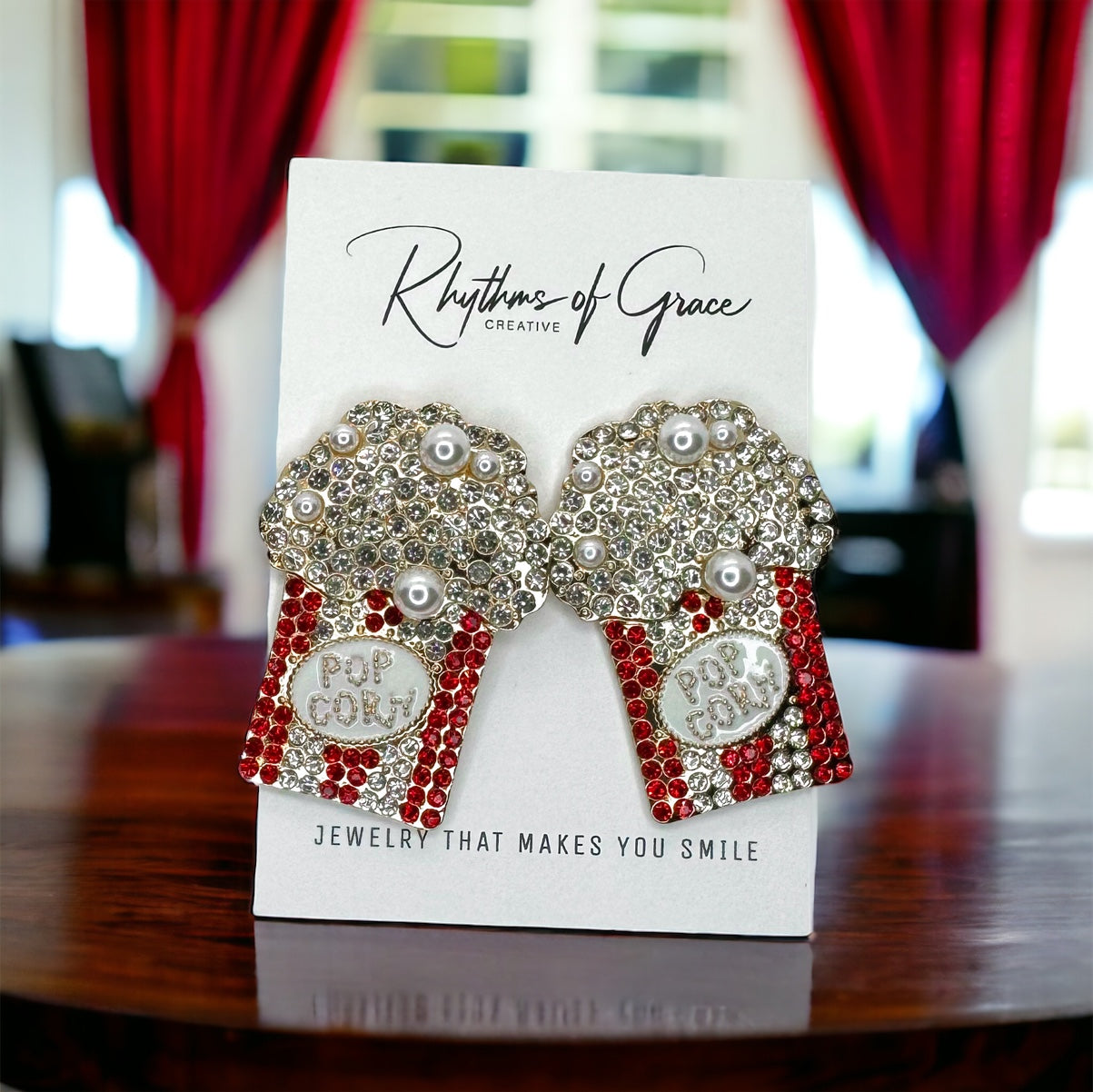 Popcorn Elegance: Sparkly Rhinestone Earrings for Movie Lovers