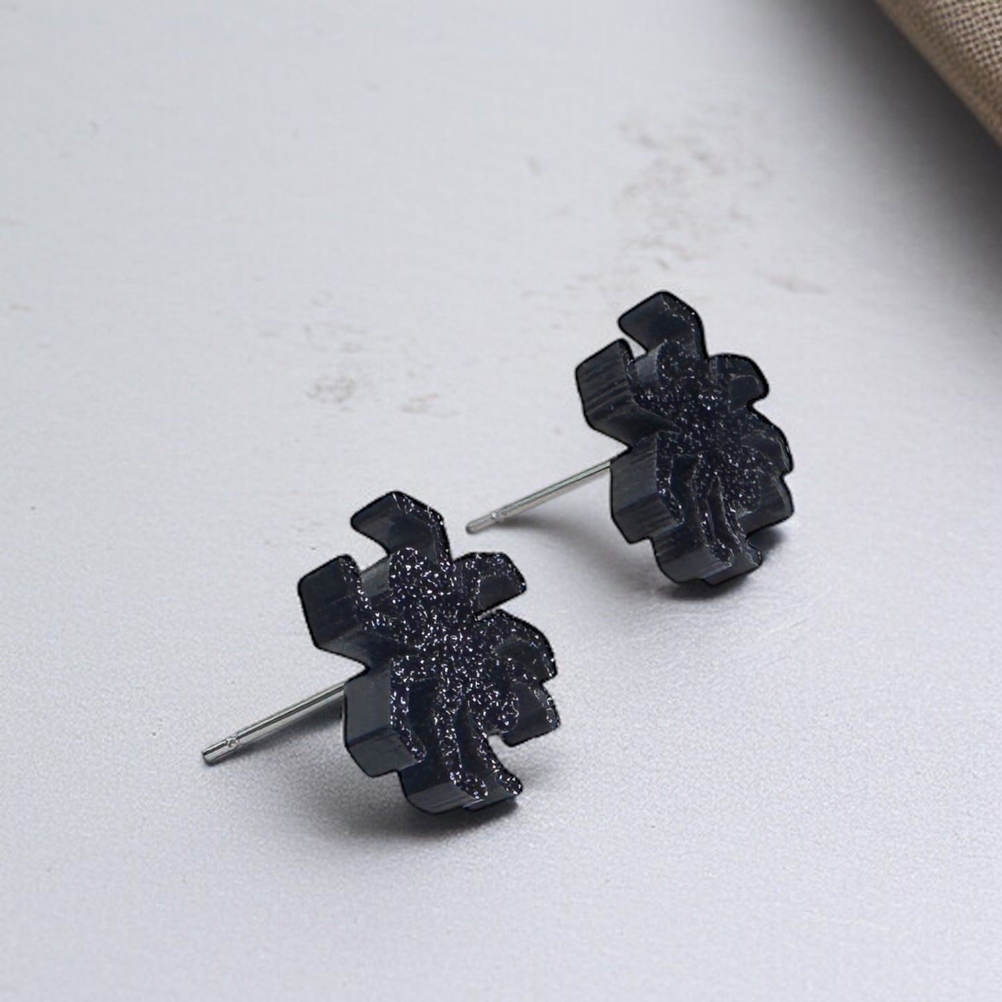 Bewitching Black Glitter Spider Studs! New Halloween Favorite!🕷️