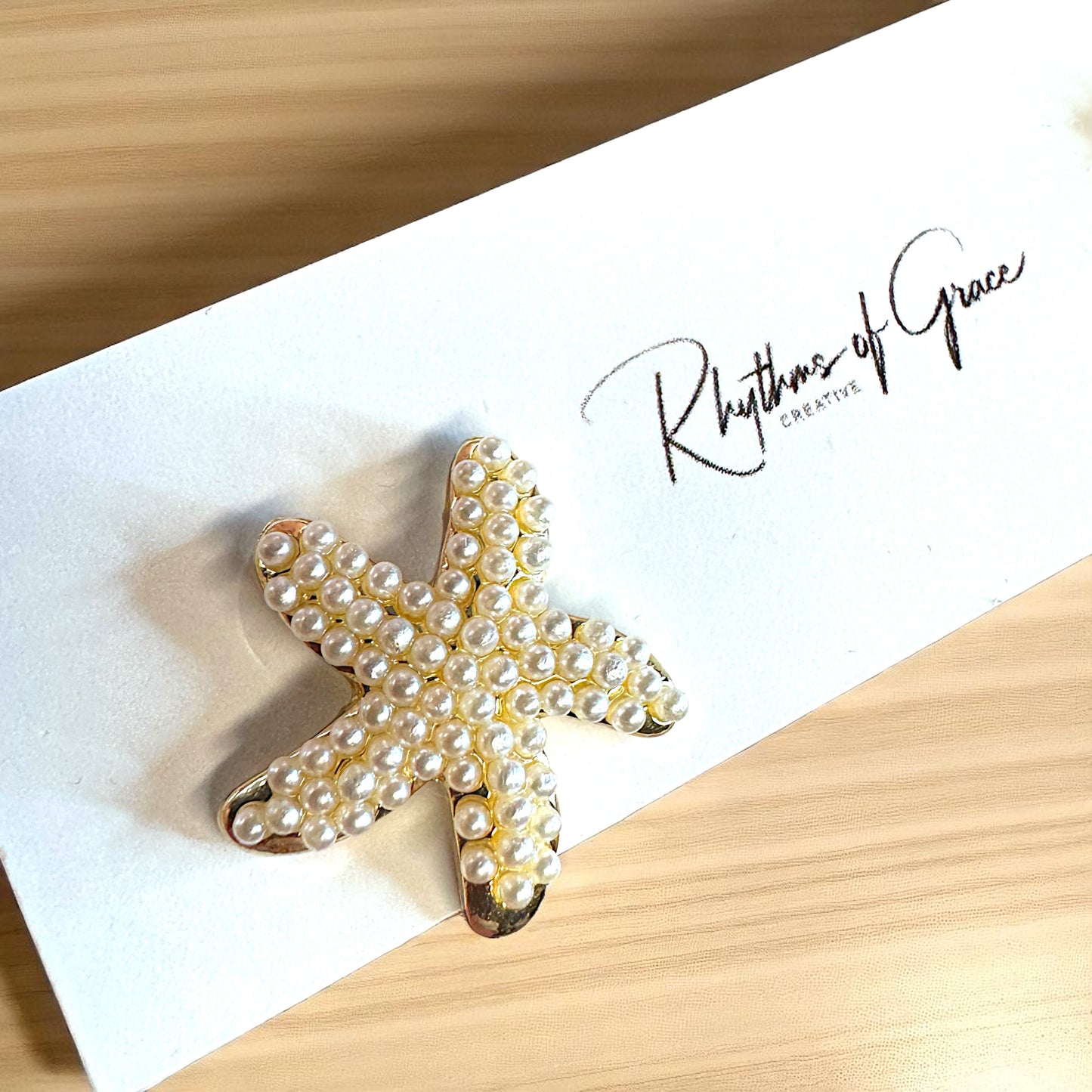 Pearl Starfish Stud Earrings – Dive into Elegance! 🌟