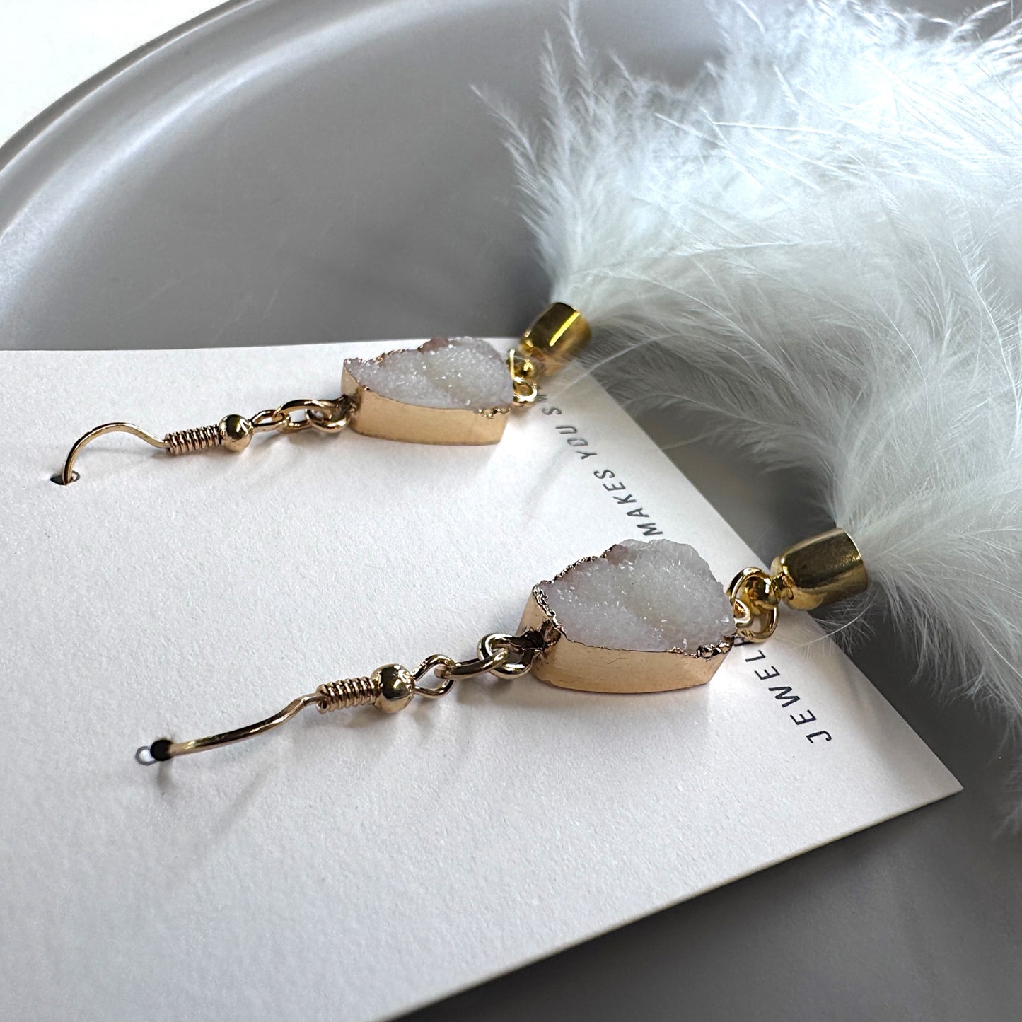"Feathered Dreams" Druzy Dangle Earrings – Embrace Your Boho Sparkle!