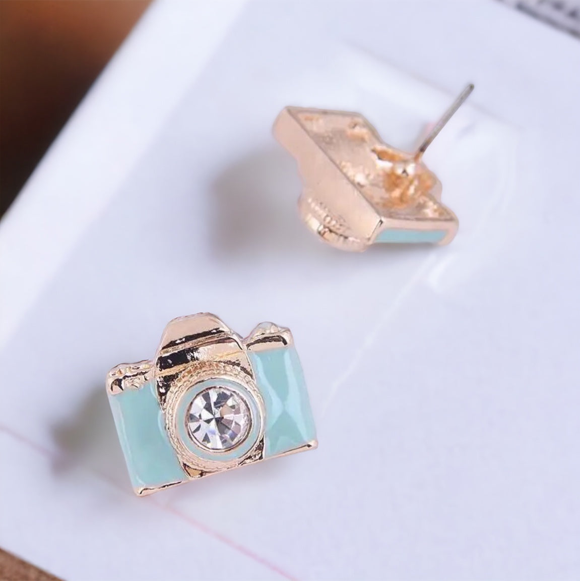 Snap Chic: Dazzling Camera Rhinestone Stud Earrings in White, Pink & Blue!