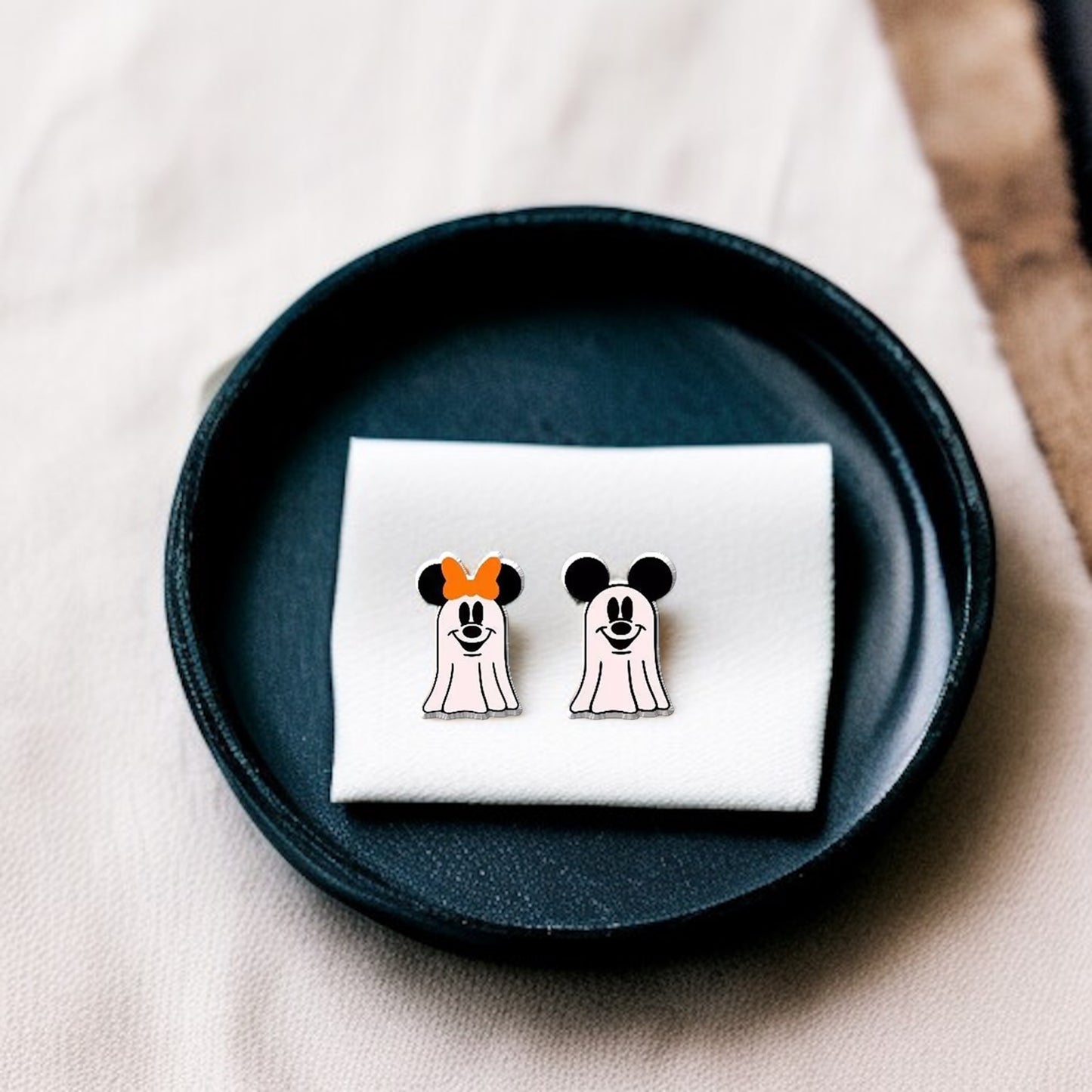 Hauntingly Cute Halloween Stud Earrings – Spooktacular Styles Await!