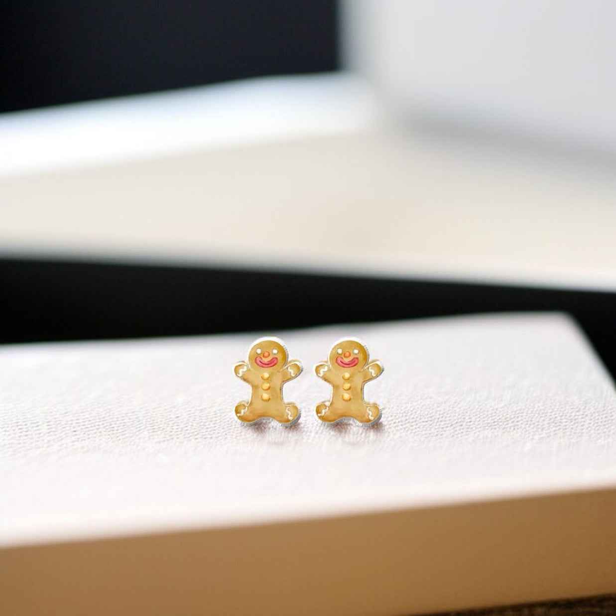 Gingerbread Man Studs - A Sweet Splash of Holiday Cheer! 🎄
