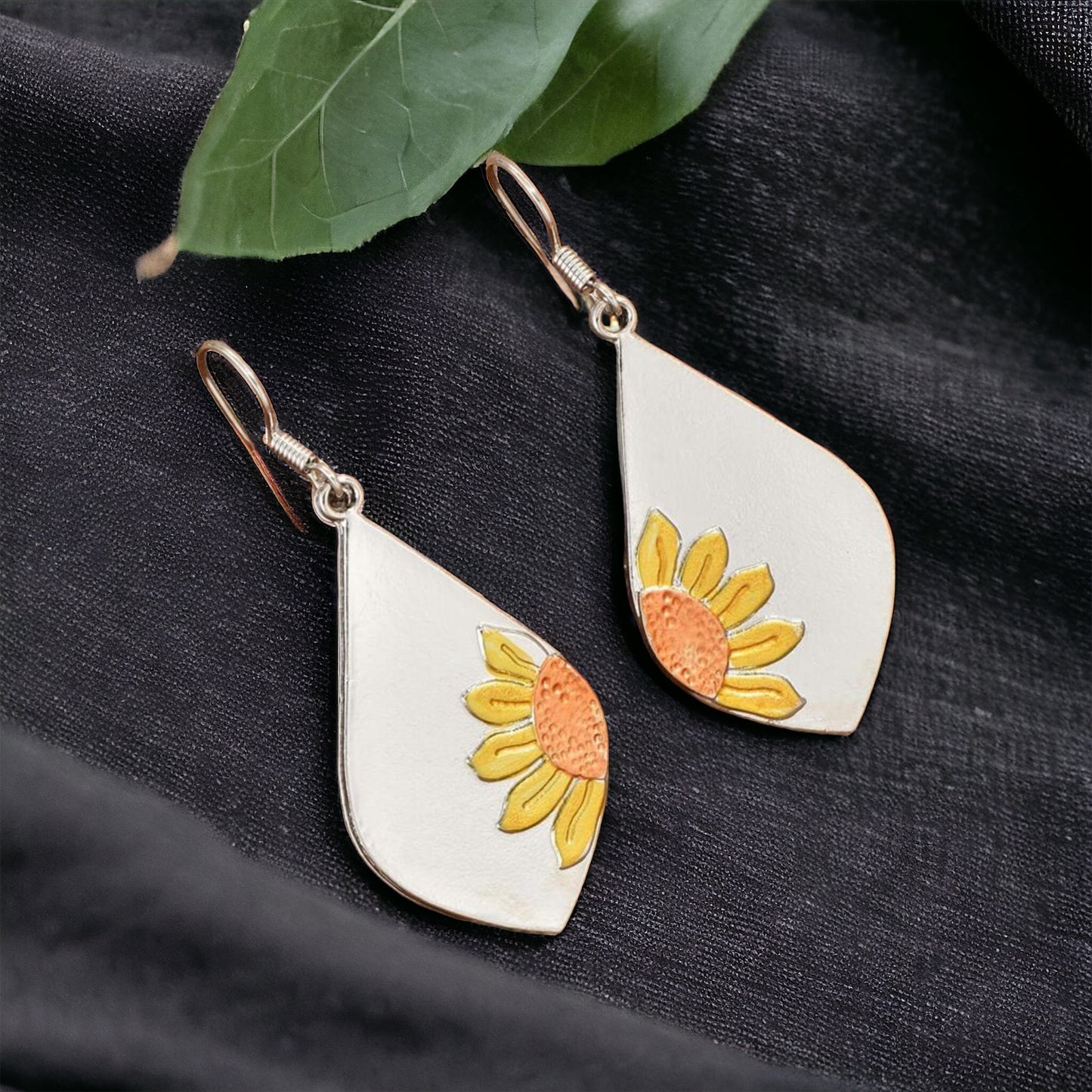 Boho Bliss: Dangle Earrings for Effortless Style!