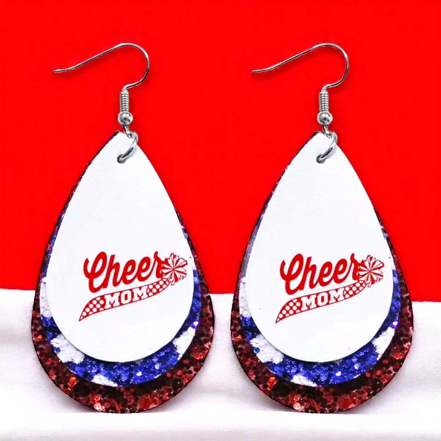 Touchdown Style: 'Cheer Mom' Dangle Earrings 🏈
