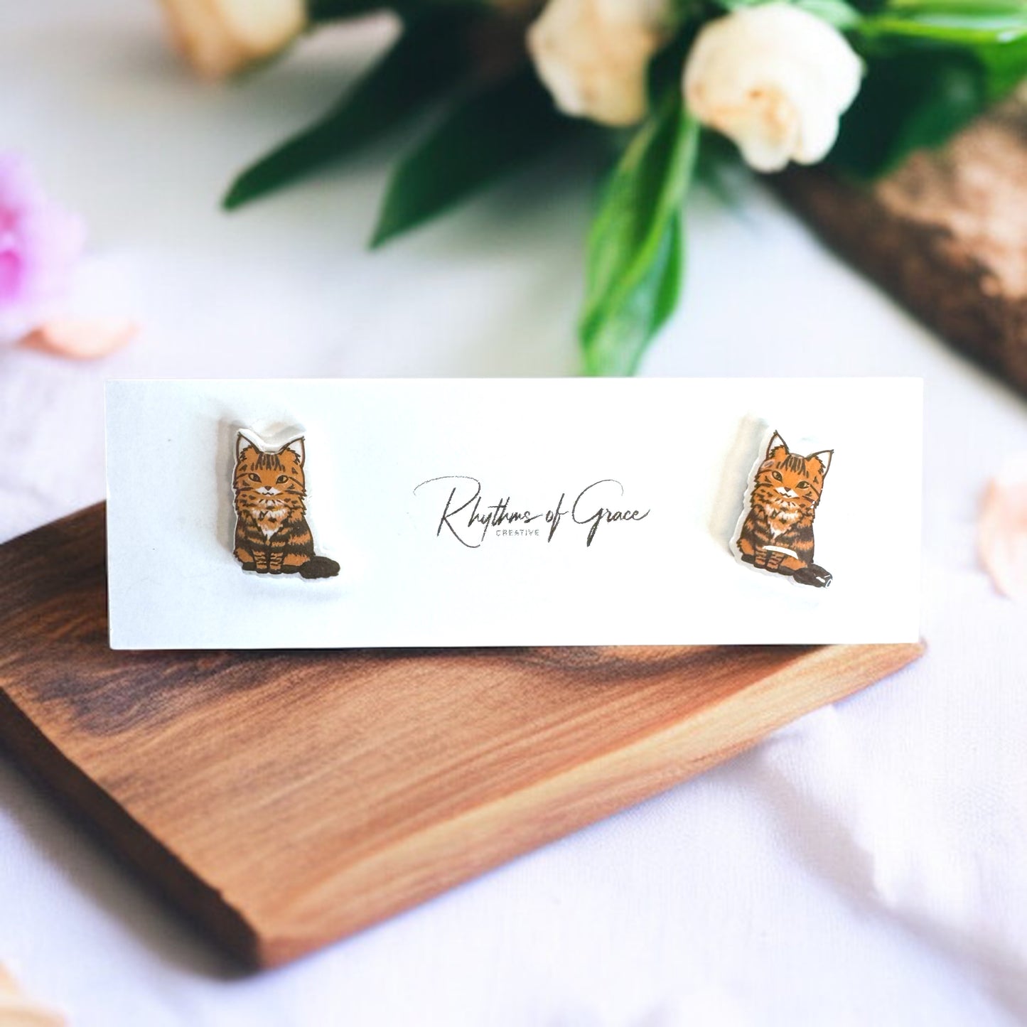 Purr-fectly Adorable Cat Stud Earrings 🐾