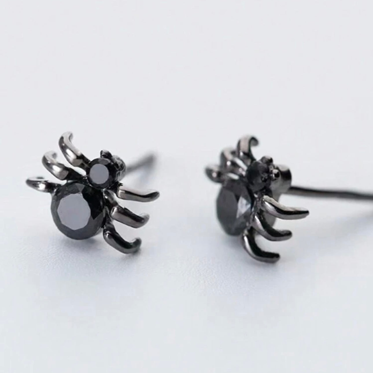 Sparkle & Scare with Halloween Rhinestone Spider Studs! 🕷️