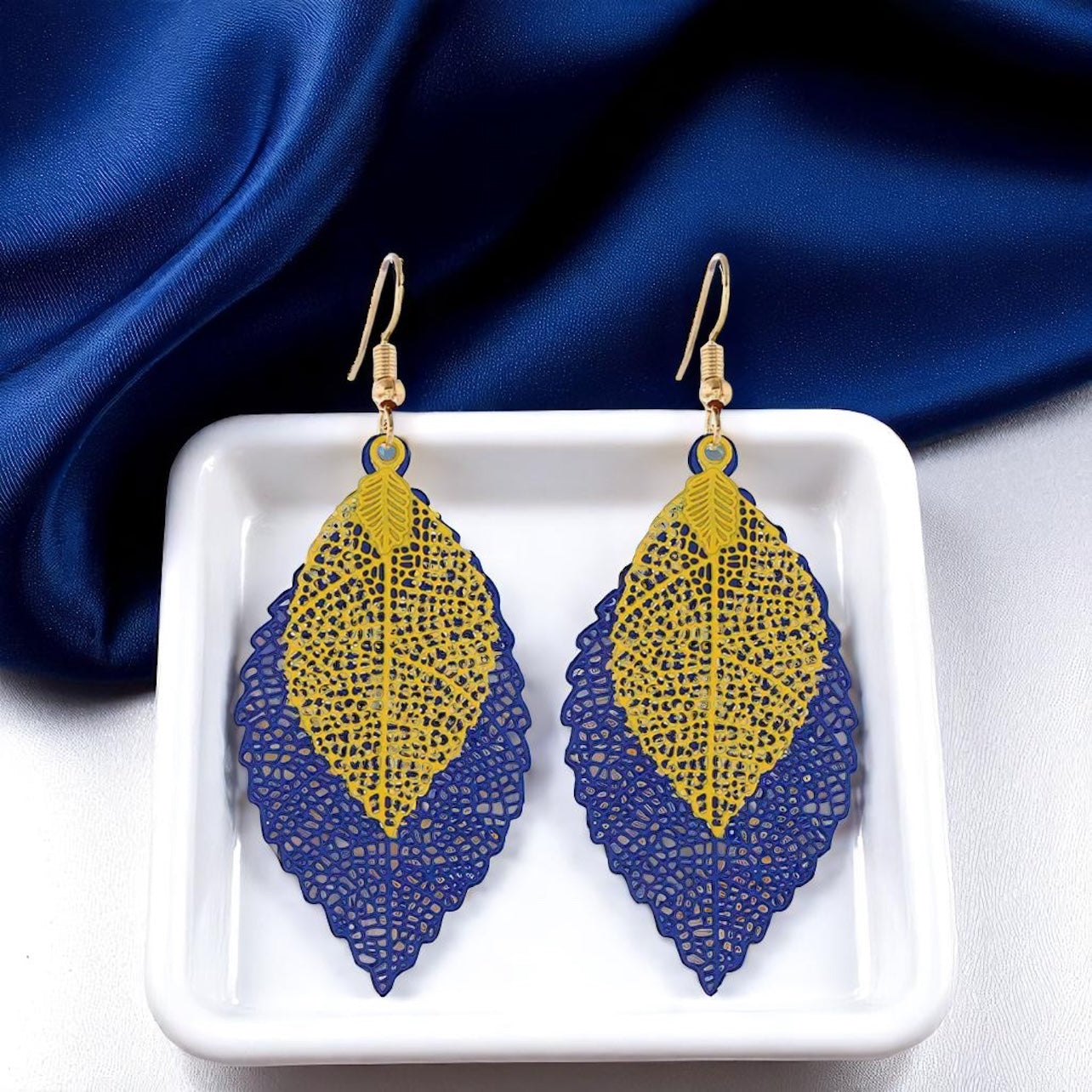 Vibrant Multicolored Earrings – A Splash of Fun for Your Ears! ✨
