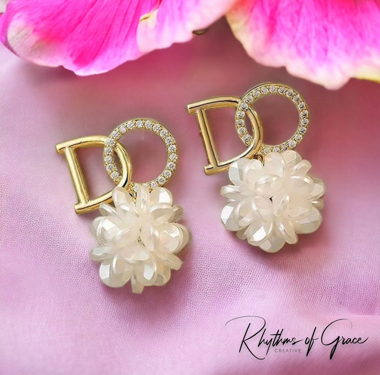 Dazzling 'I Do' Rhinestone Earrings: Shine Bright on Your Big Day!