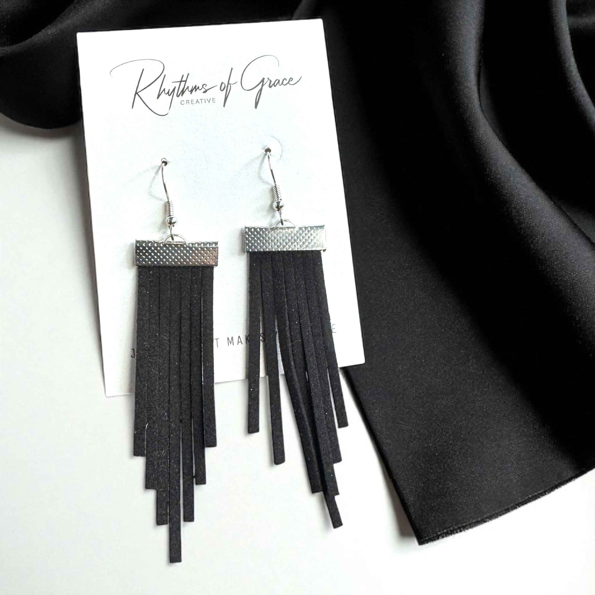 Fringe Boho Dangle Earrings: Embrace the Bohemian Vibe!