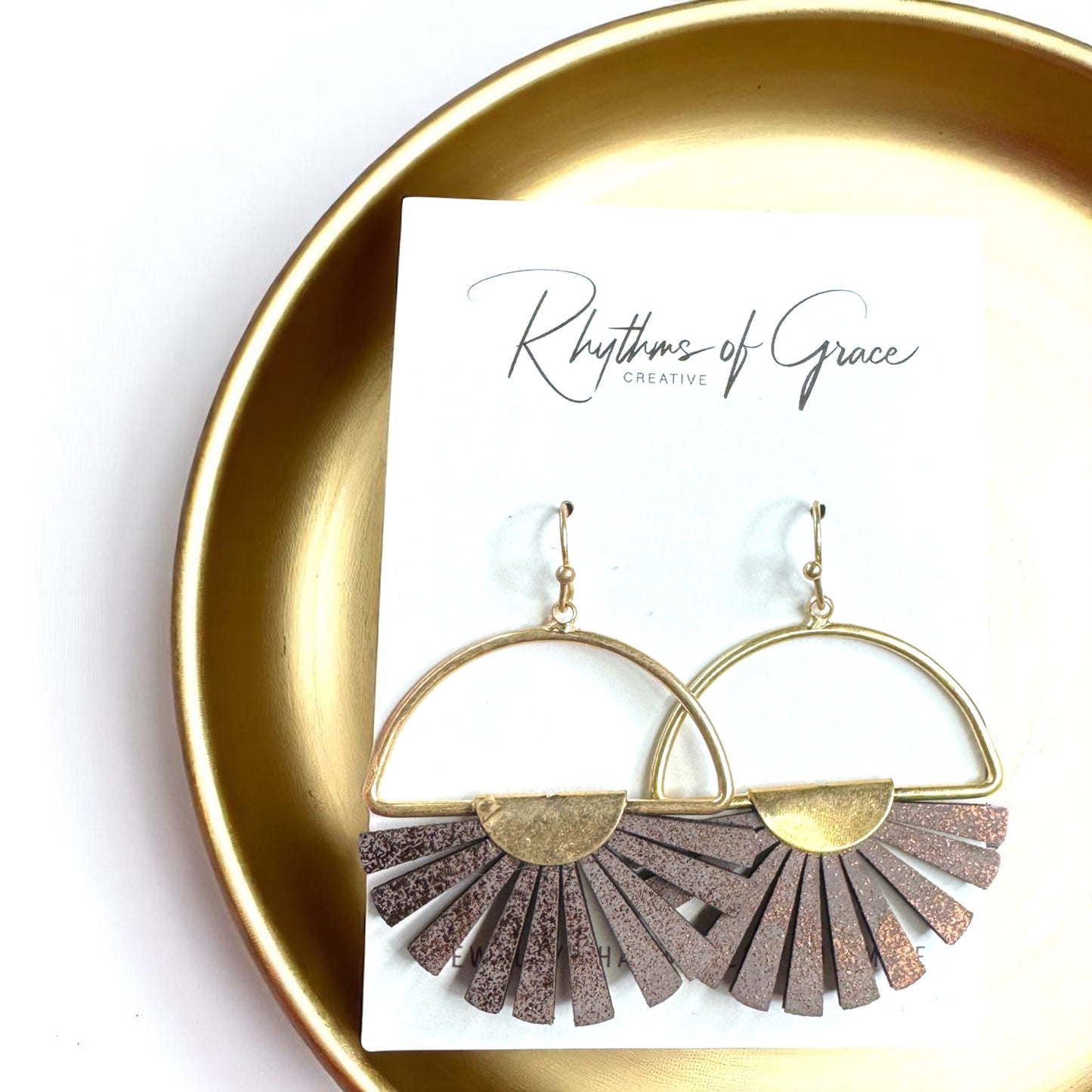 Boho Chic Dangle Earrings - Bohemian Drop Style Magic