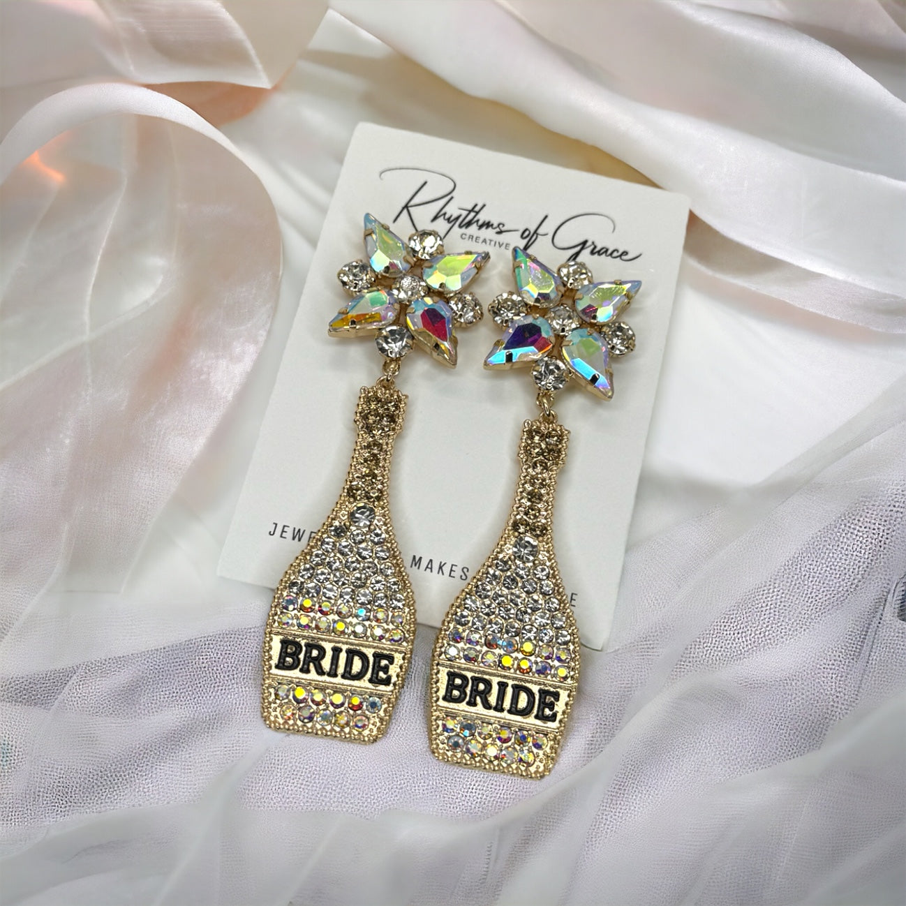 Radiant Rhinestone Bridal Earrings: Sparkle Your Way to 'I Do'!