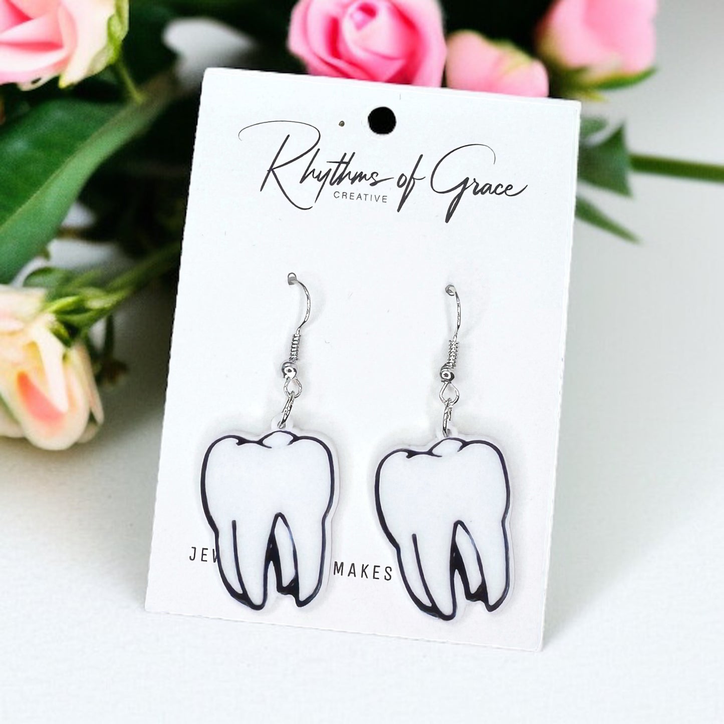 Tooth Dangle Earrings – A Charming Accessory for Dental Professionals!