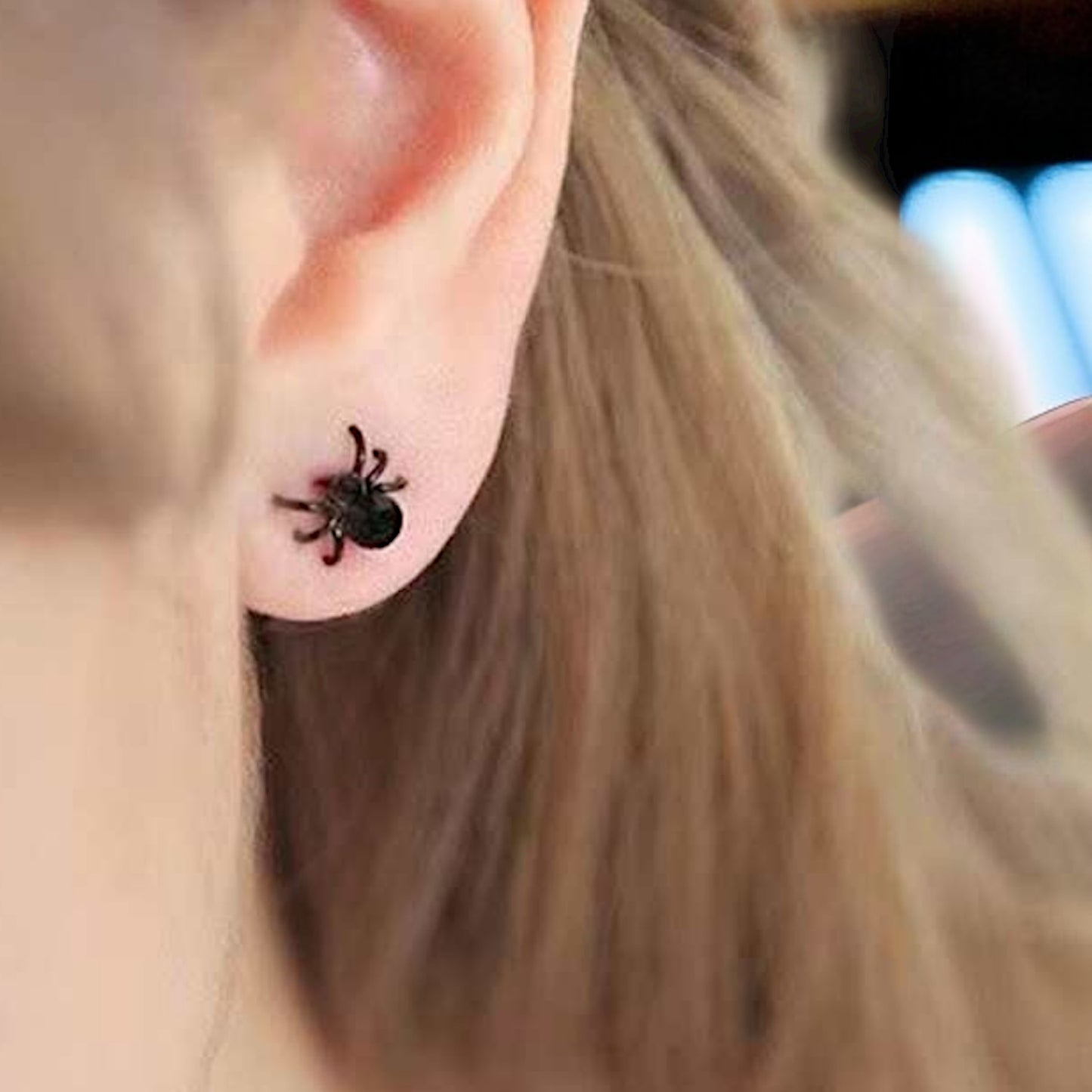 Sparkle & Scare with Halloween Rhinestone Spider Studs! 🕷️