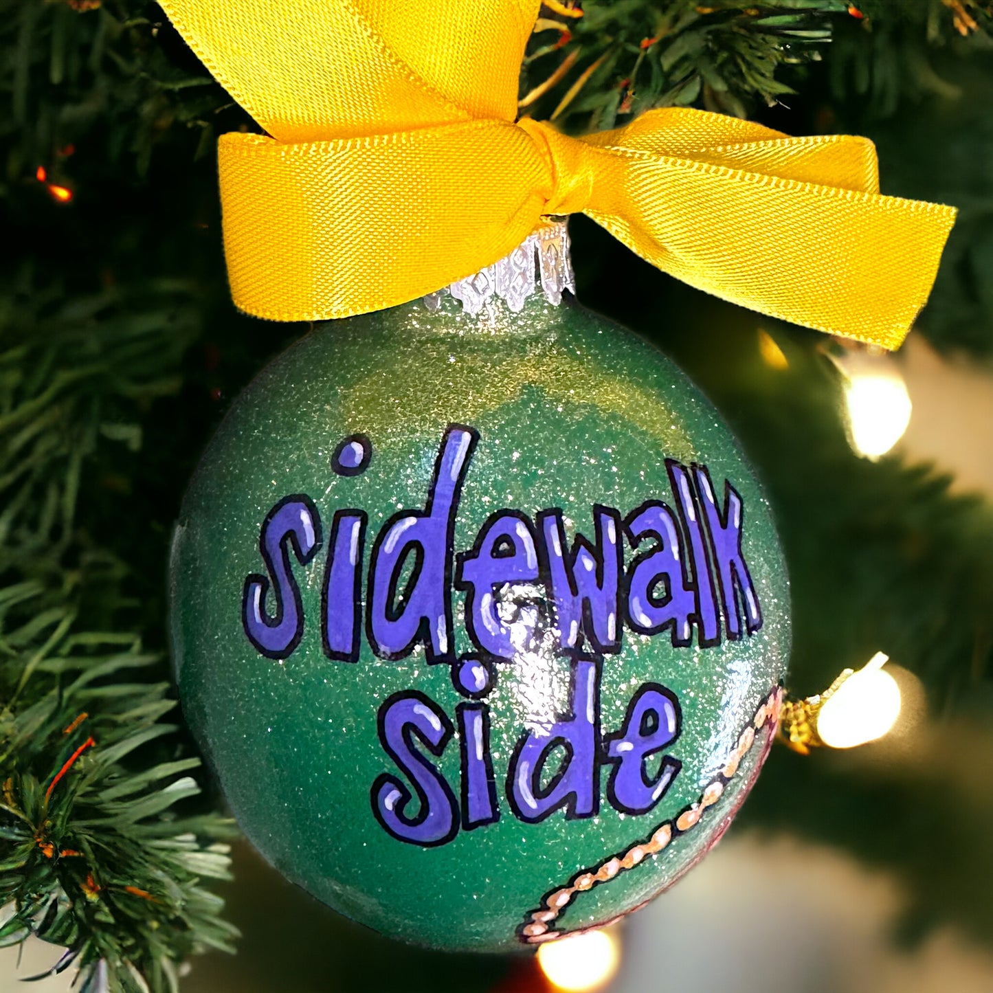 Christmas Ornament: Sidewalk Side vs. Neutral Ground