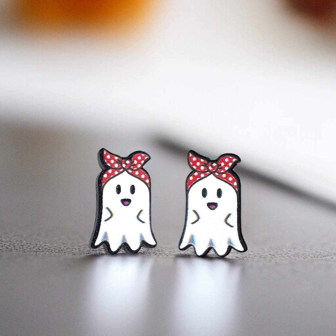 Spooktacular Retro Ghost Stud Earrings 👻