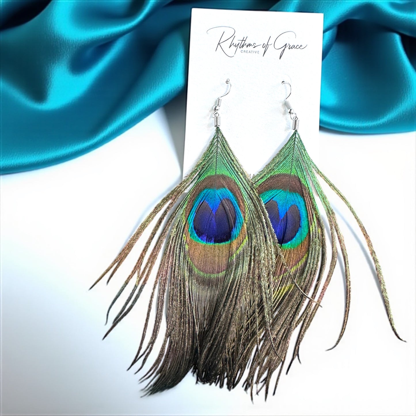 Boho Peacock Feather Dangle Earrings – Lightweight, Bold & Beautiful! 🦚