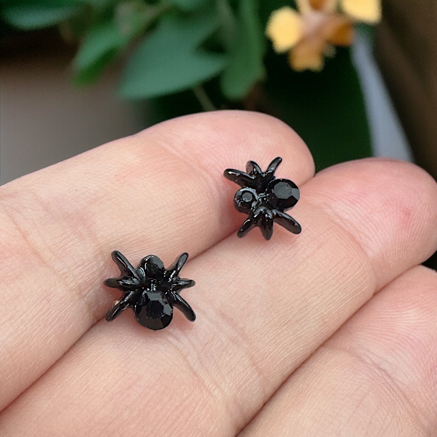 Sparkle & Scare with Halloween Rhinestone Spider Studs! 🕷️