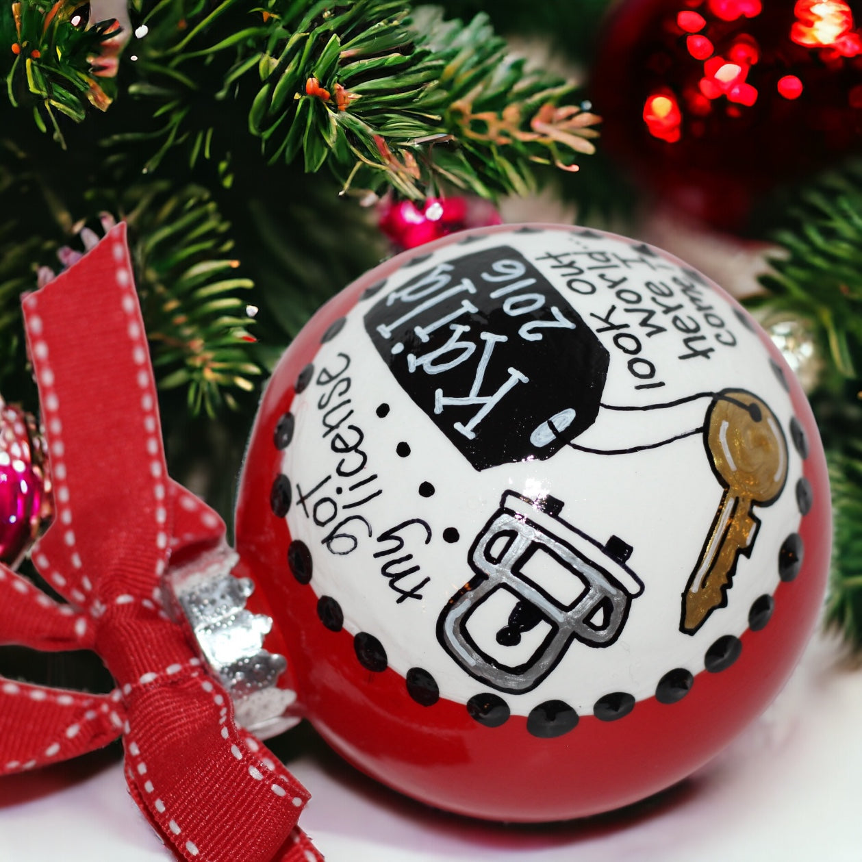 Christmas Ornament: "Driver's License" – Celebrate the New Driver in Your Life