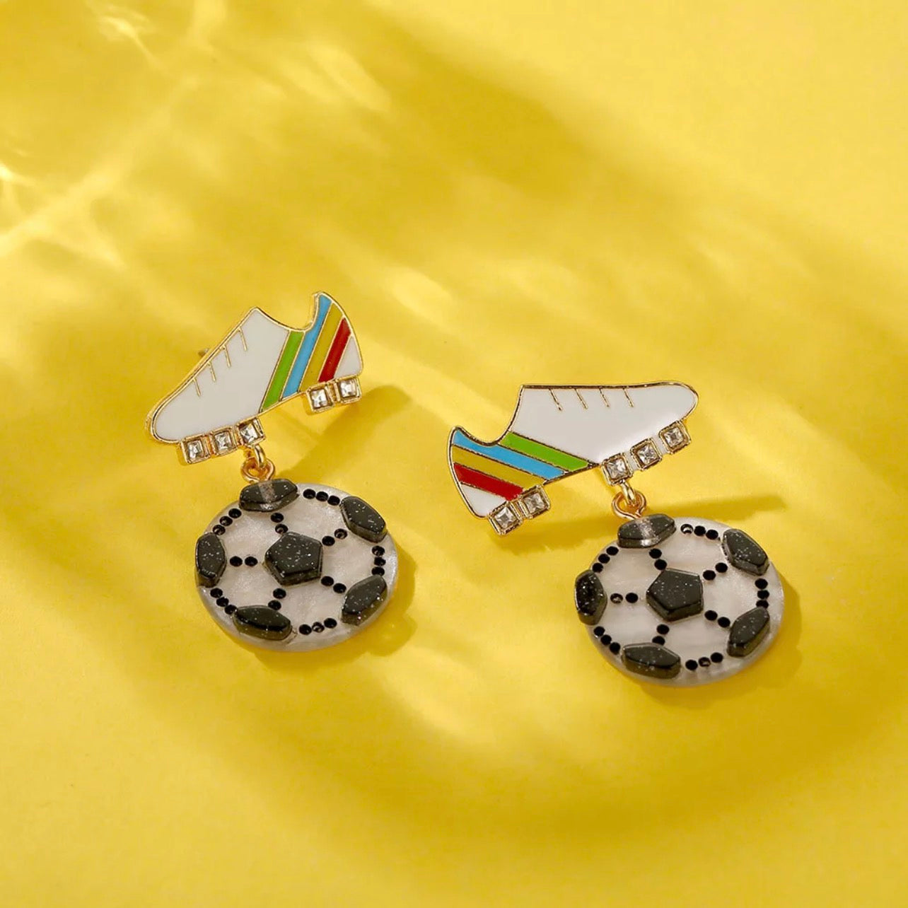 Score a Goal with Our Stunning Soccer Dangle Earrings! ⚽️