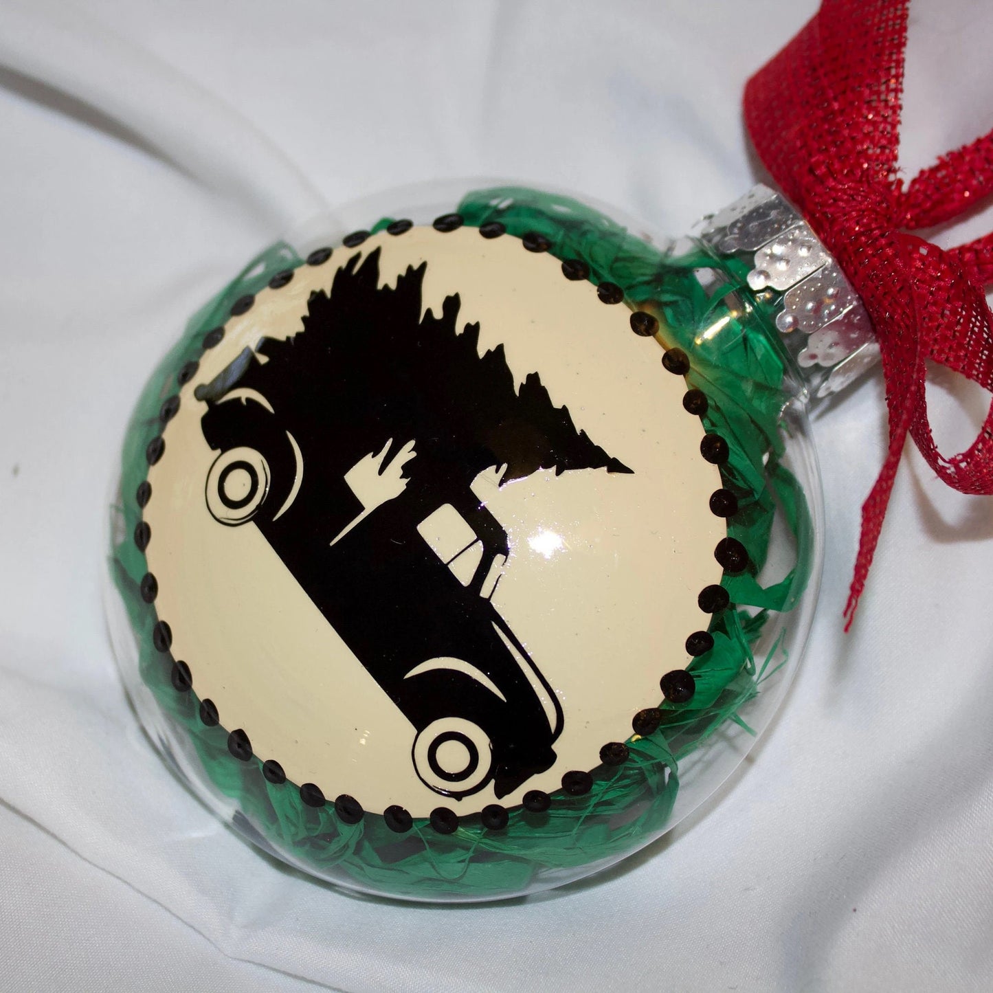 Christmas Ornament: "Old Fashioned Christmas" – A Nostalgic Holiday Keepsake