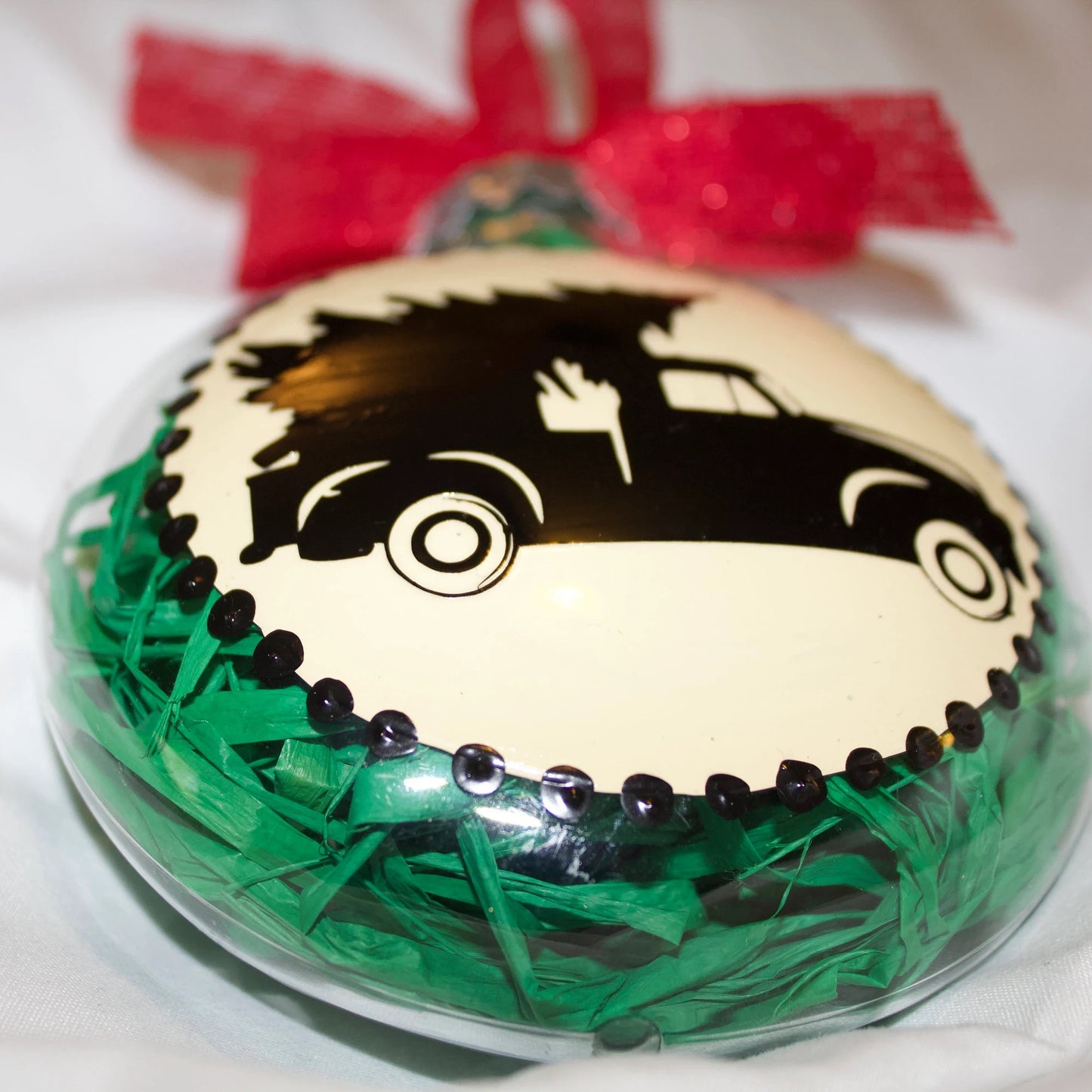 Christmas Ornament: "Old Fashioned Christmas" – A Nostalgic Holiday Keepsake