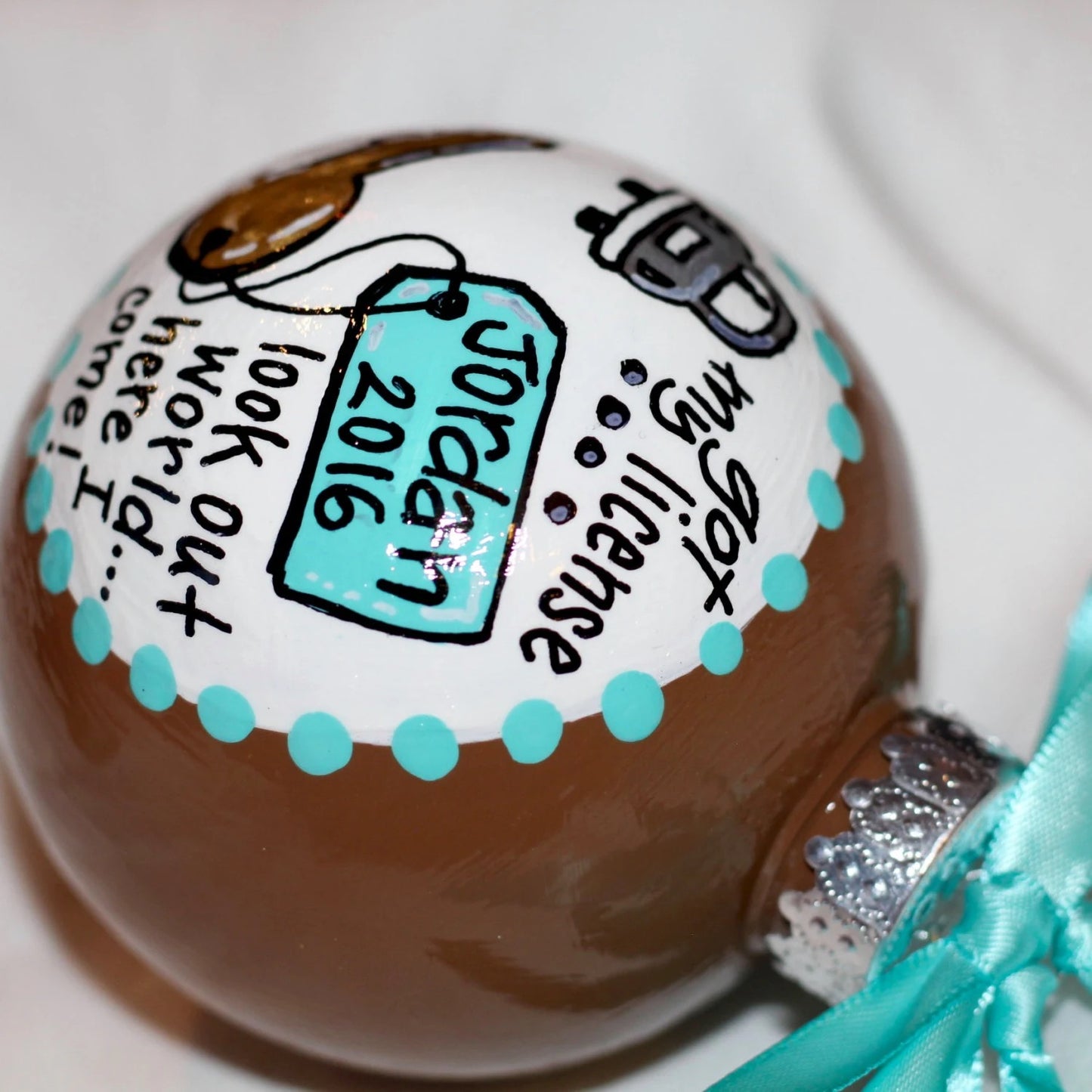 Christmas Ornament: "Driver's License" – Celebrate the New Driver in Your Life