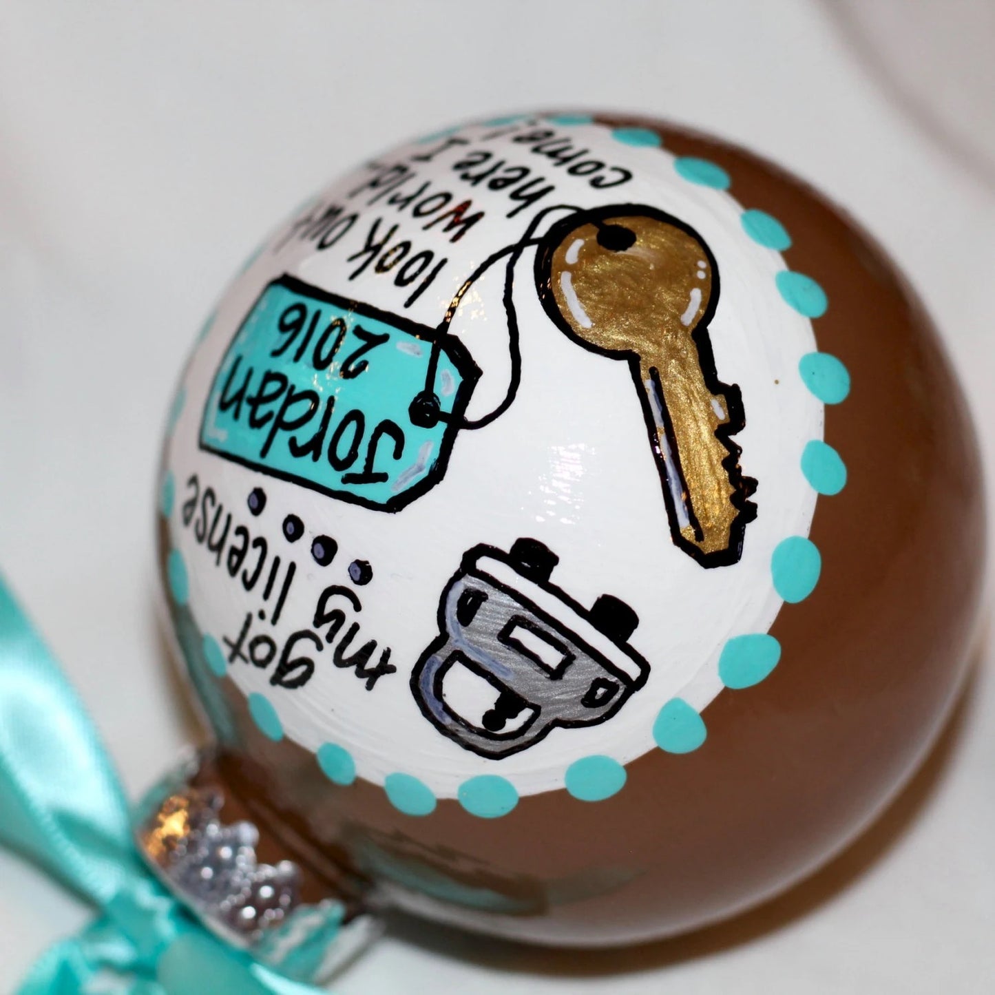 Christmas Ornament: "Driver's License" – Celebrate the New Driver in Your Life