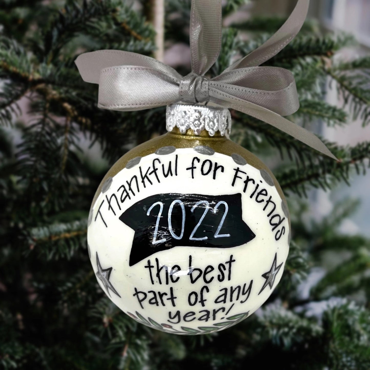 Christmas Ornament: "Thankful for Friends - The Best Part of Any Year!"