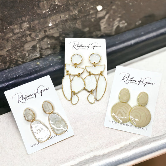 White Stone Earrings - Festival Accessories, Boho Chic, White Earrings, Bohemian Style, Ivory Earring, Gypsy Earrings, Dangle