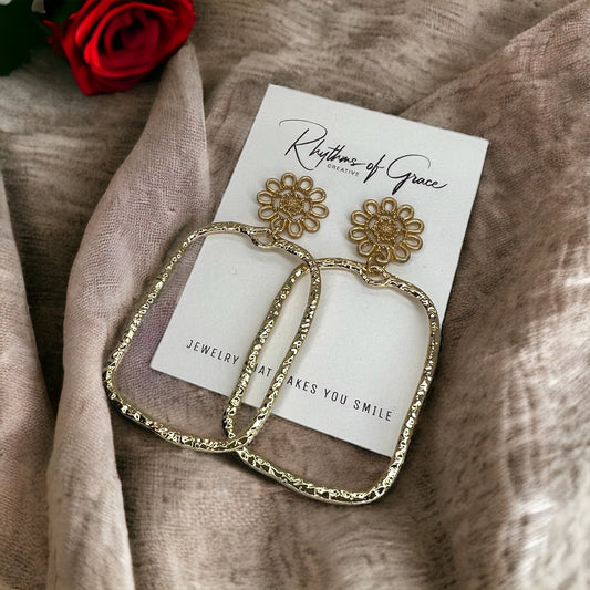 Gold Dangle Earrings - Gold Sparkle, Gold Earrings, Handmade Earrings, Flower Earrings, Gold Accessories