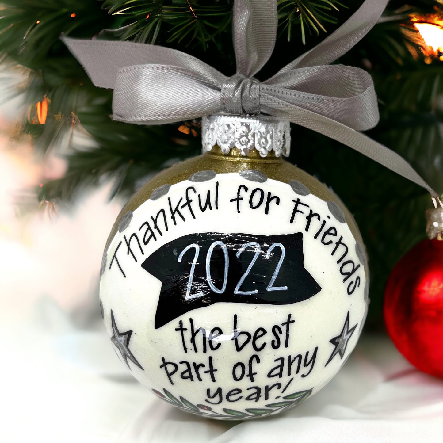 Christmas Ornament: "Thankful for Friends - The Best Part of Any Year!"