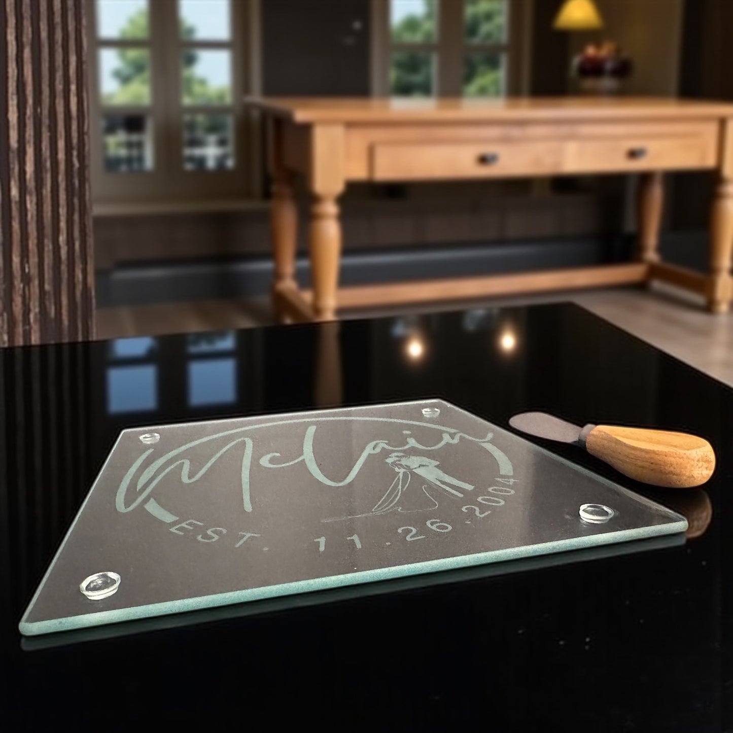Personalized Glass Cheese Board – A Gift That’s Gouda for Any Occasion! 🧀