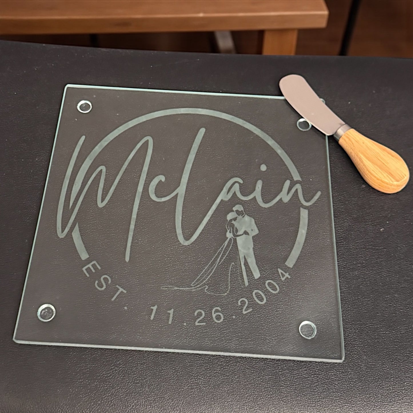 Personalized Glass Cheese Board – A Gift That’s Gouda for Any Occasion! 🧀