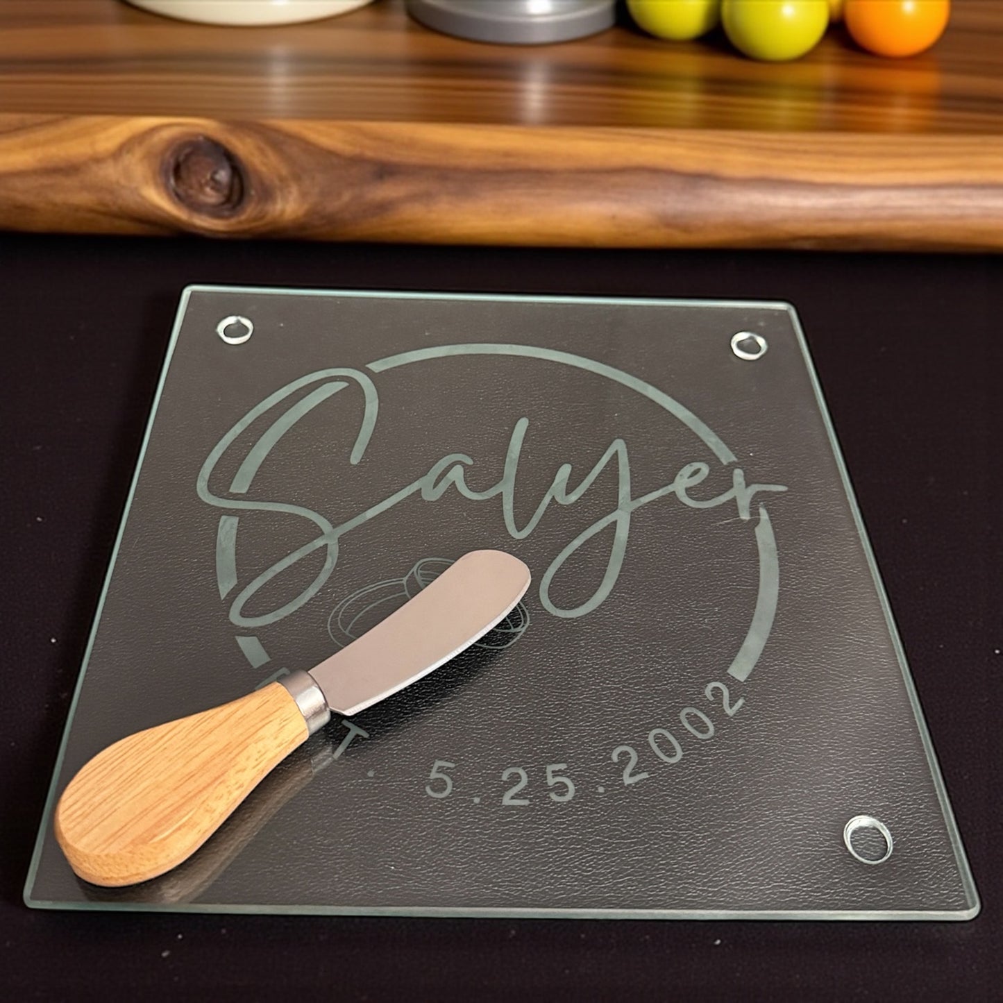 Personalized Glass Cheese Board – A Gift That’s Gouda for Any Occasion! 🧀