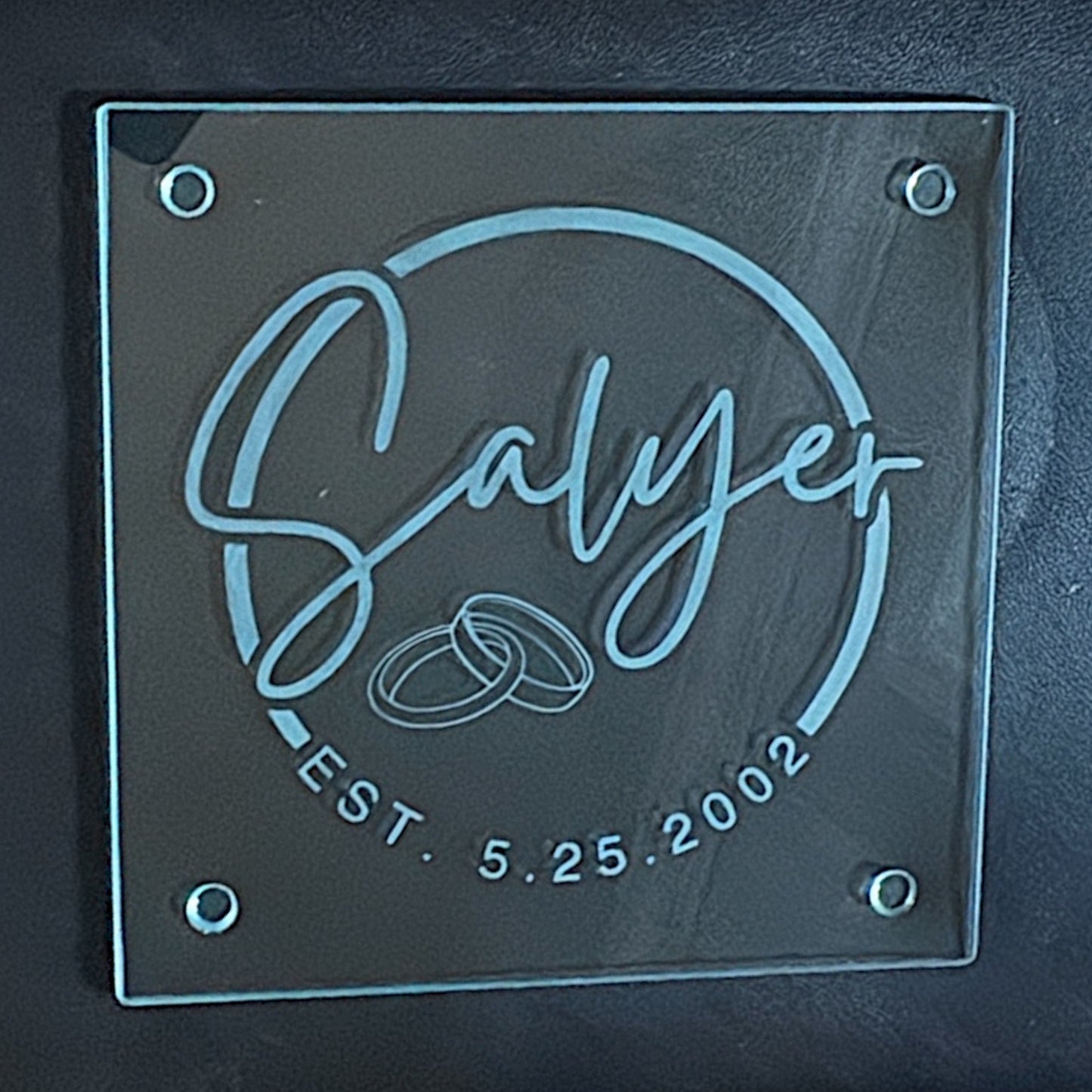 Personalized Glass Cheese Board – A Gift That’s Gouda for Any Occasion! 🧀