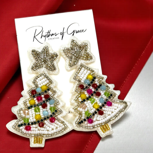 Sparkling Winter Charm: Beaded White Christmas Tree Earrings!