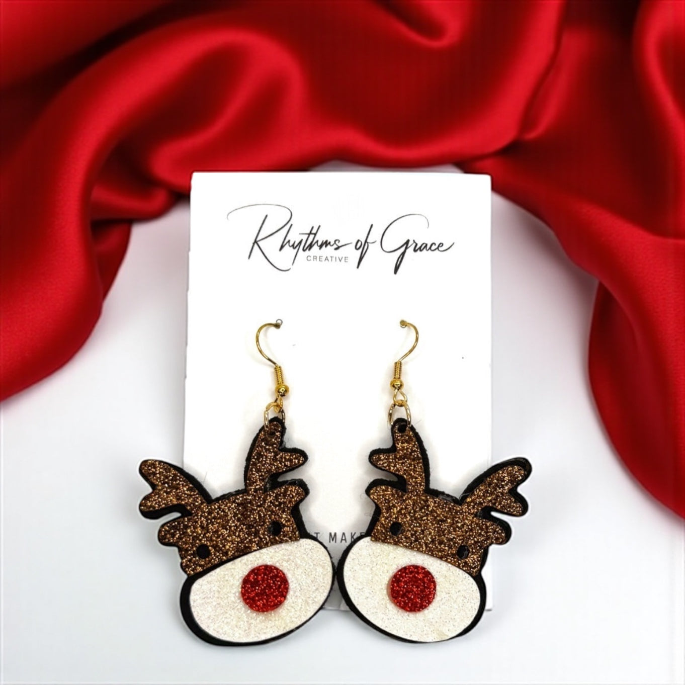 Dazzle and Delight: Glitter Reindeer Dangle Earrings! 🎉