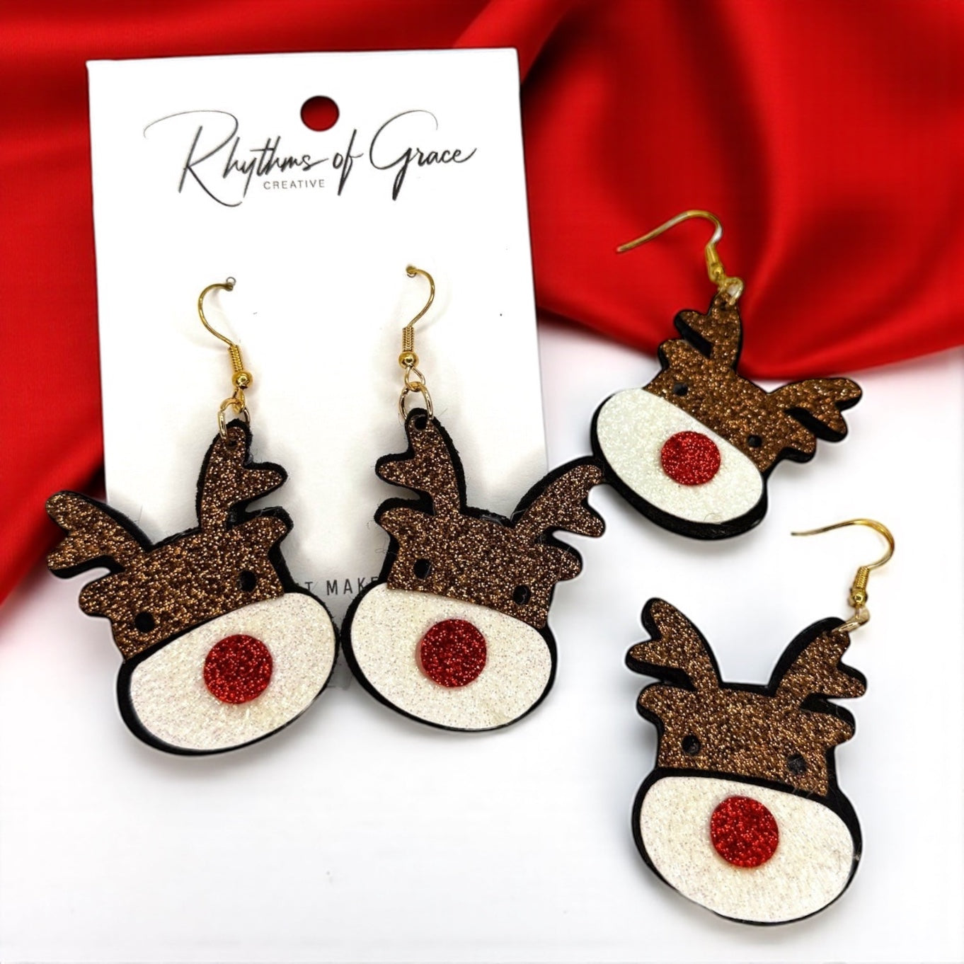Dazzle and Delight: Glitter Reindeer Dangle Earrings! 🎉