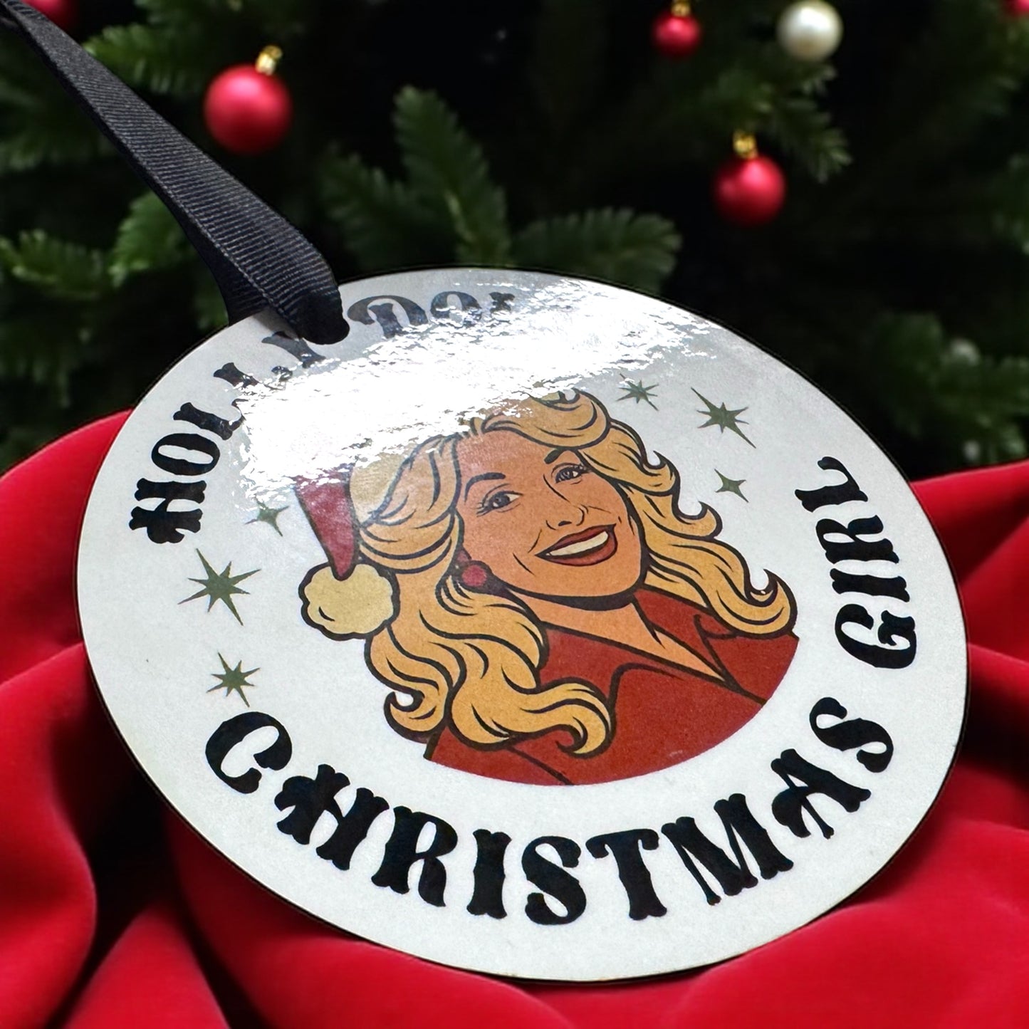 Holly Dolly Christmas Delight: A Festive Ornament for Dolly Fans!