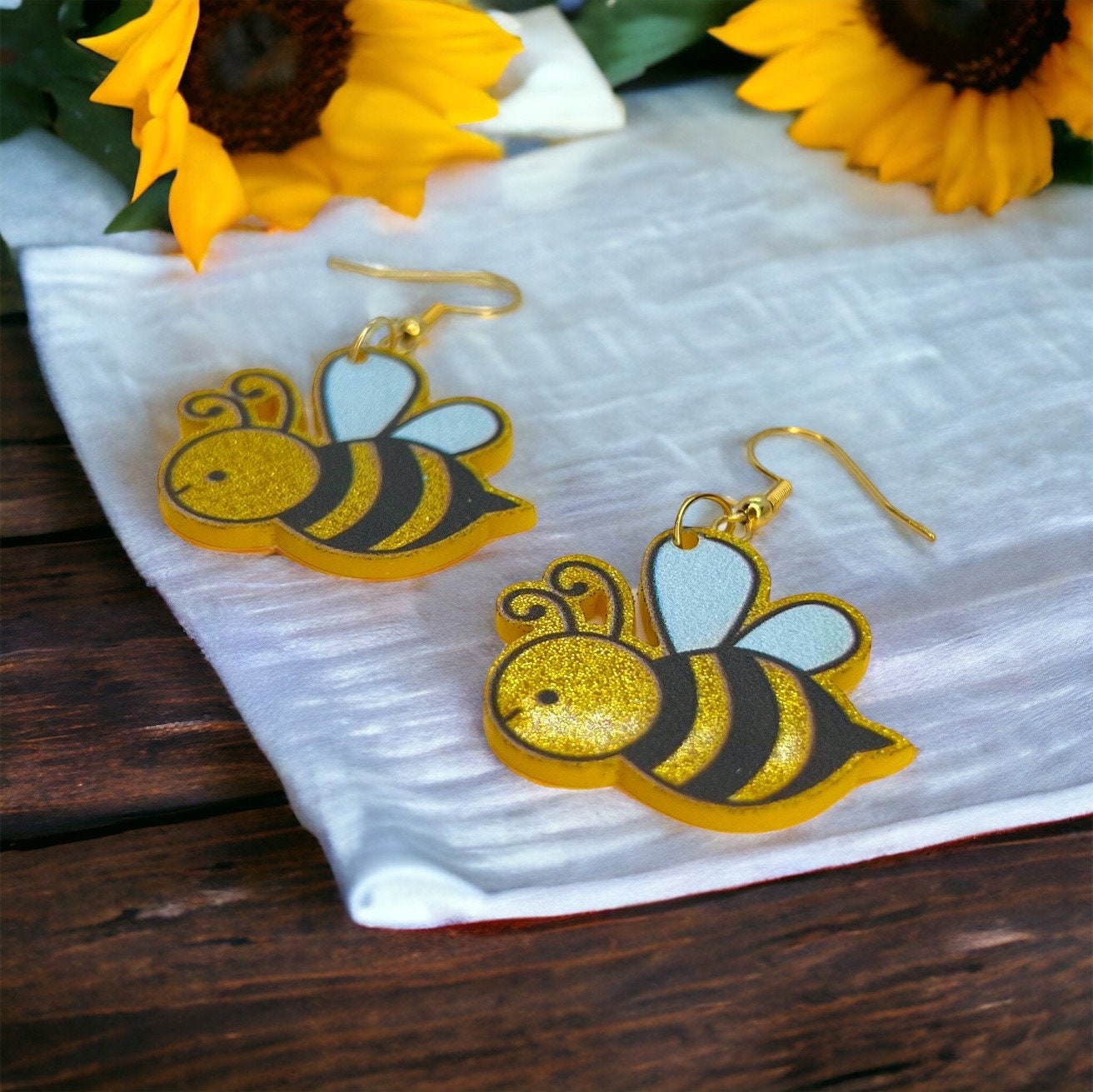 Bee Earrings - Bee Jewelry, Bumblebee, Honeycomb, Honey Bee, Handmade Earrings, Handmade Jewelry, Animal Earrings, Animal Jewelry, Bees