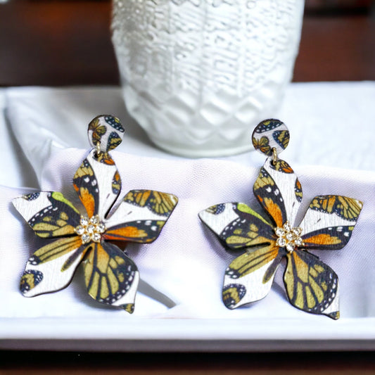 Boho Chic Earrings, Butterfly Earrings, Neutral Jewelry, Dangle Earrings, Boho Chic, Boho Style, Bohemian Earrings, Flower Earrings, Monarch