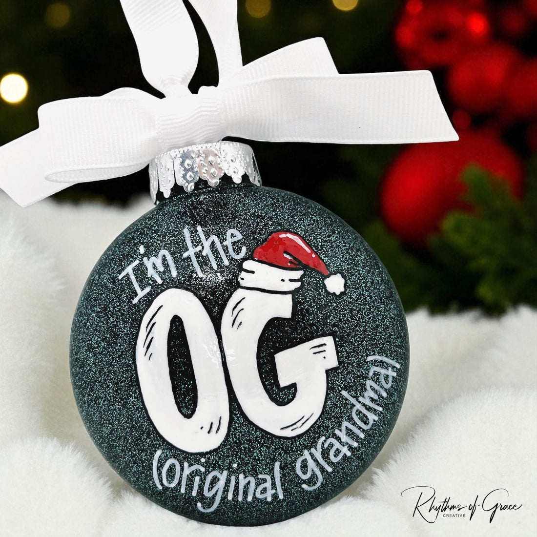Celebrate National Grandparents Day with the Perfect Gift: Custom Ornaments 🌿