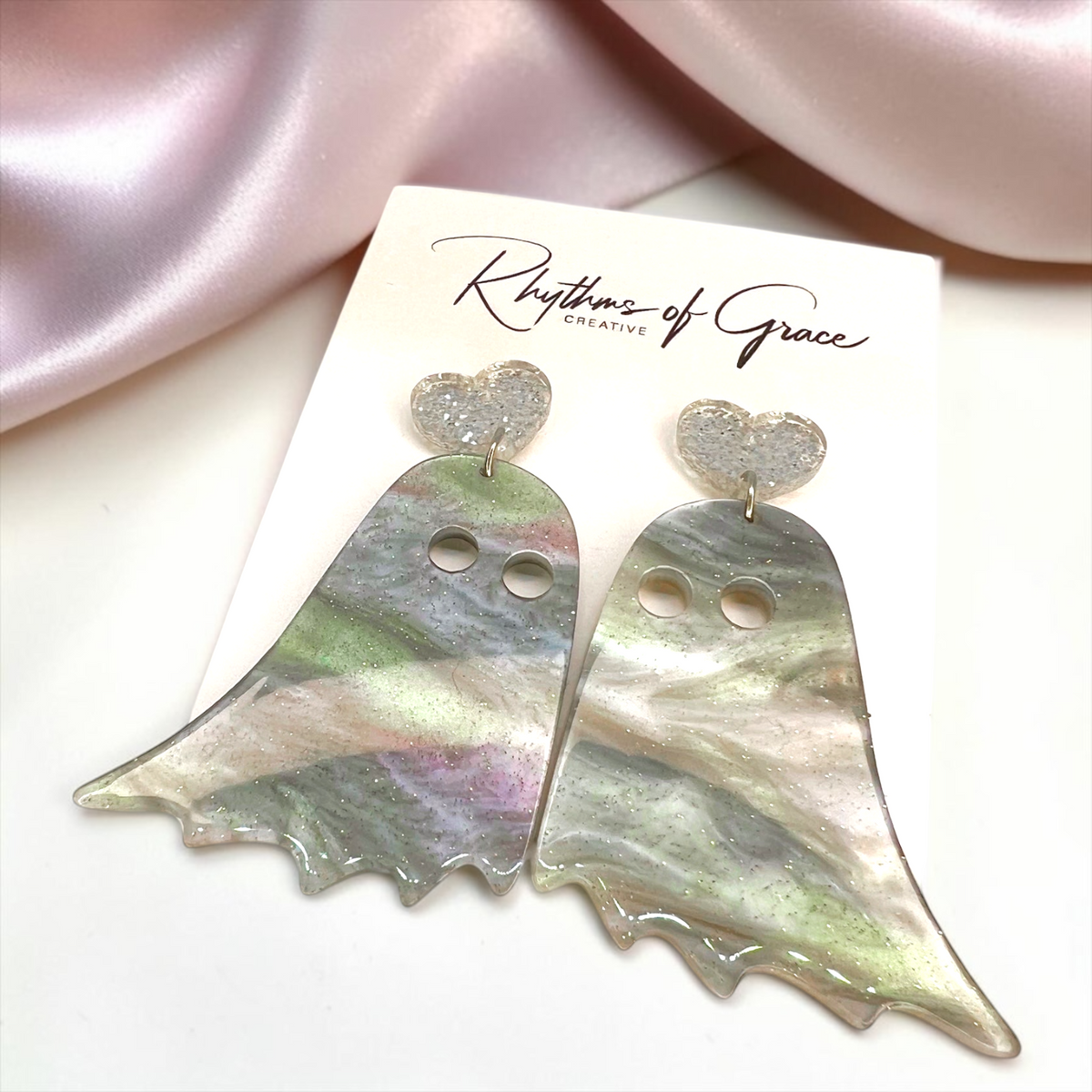 Spook-tacular Marble and Glitter Ghost Earrings 👻