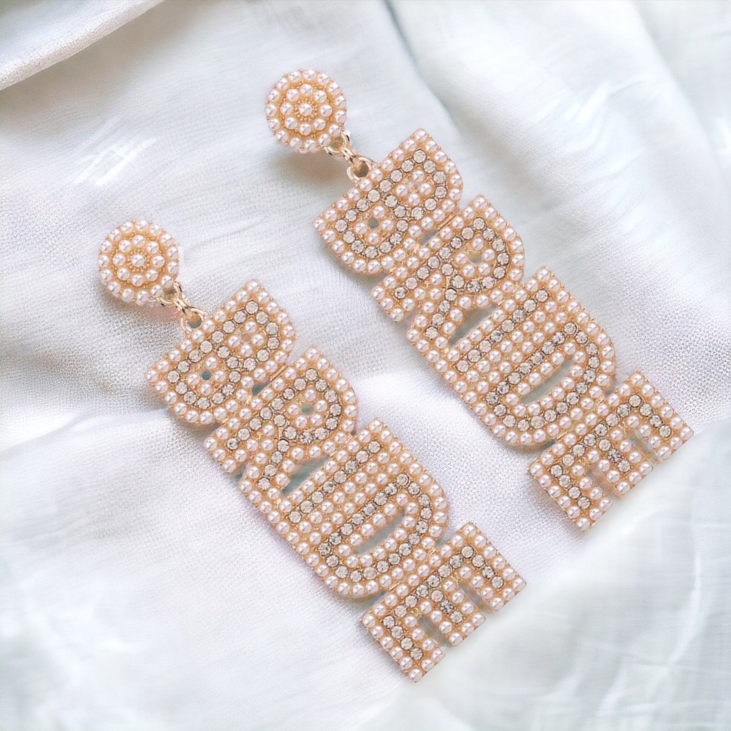 Radiant Romance: Rhinestone Bride Earrings for Your Perfect Day!